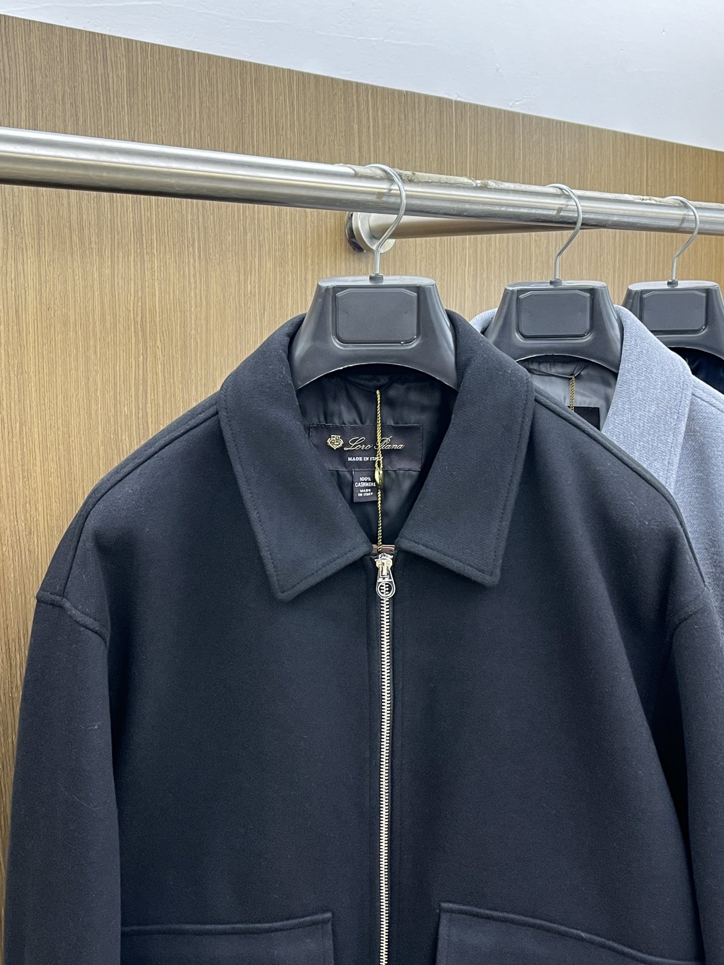 秋冬 lP🆕 🔥🔥ss秋冬新款发布 lP🆕翻领夹克外套，秋季爆款毛呢面料夹克，穿上就是舒适自在又显瘦的存