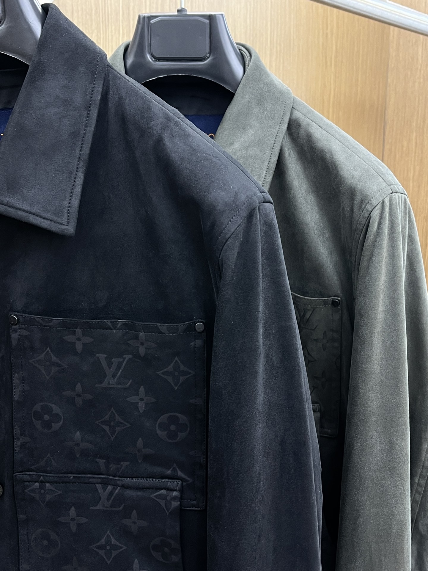秋冬 LV 🔥🔥秋款新款夹克外套🧥
原版11订制五金配件全进口原版定制 欢迎专柜对比 超柔软 超级重工 
