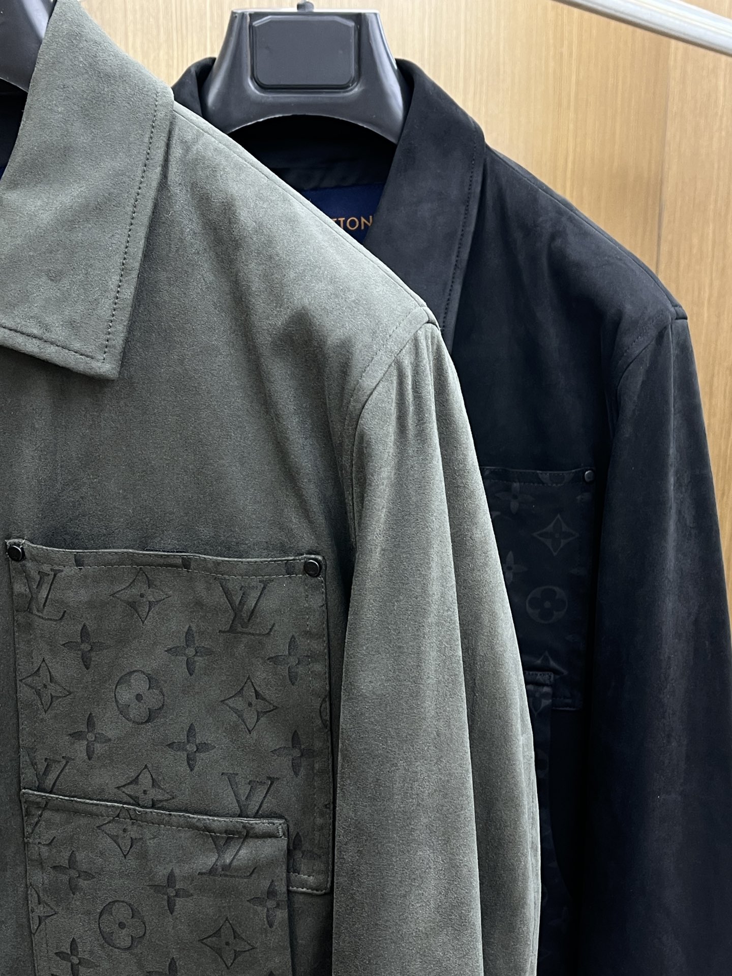 秋冬 LV 🔥🔥秋款新款夹克外套🧥
原版11订制五金配件全进口原版定制 欢迎专柜对比 超柔软 超级重工 