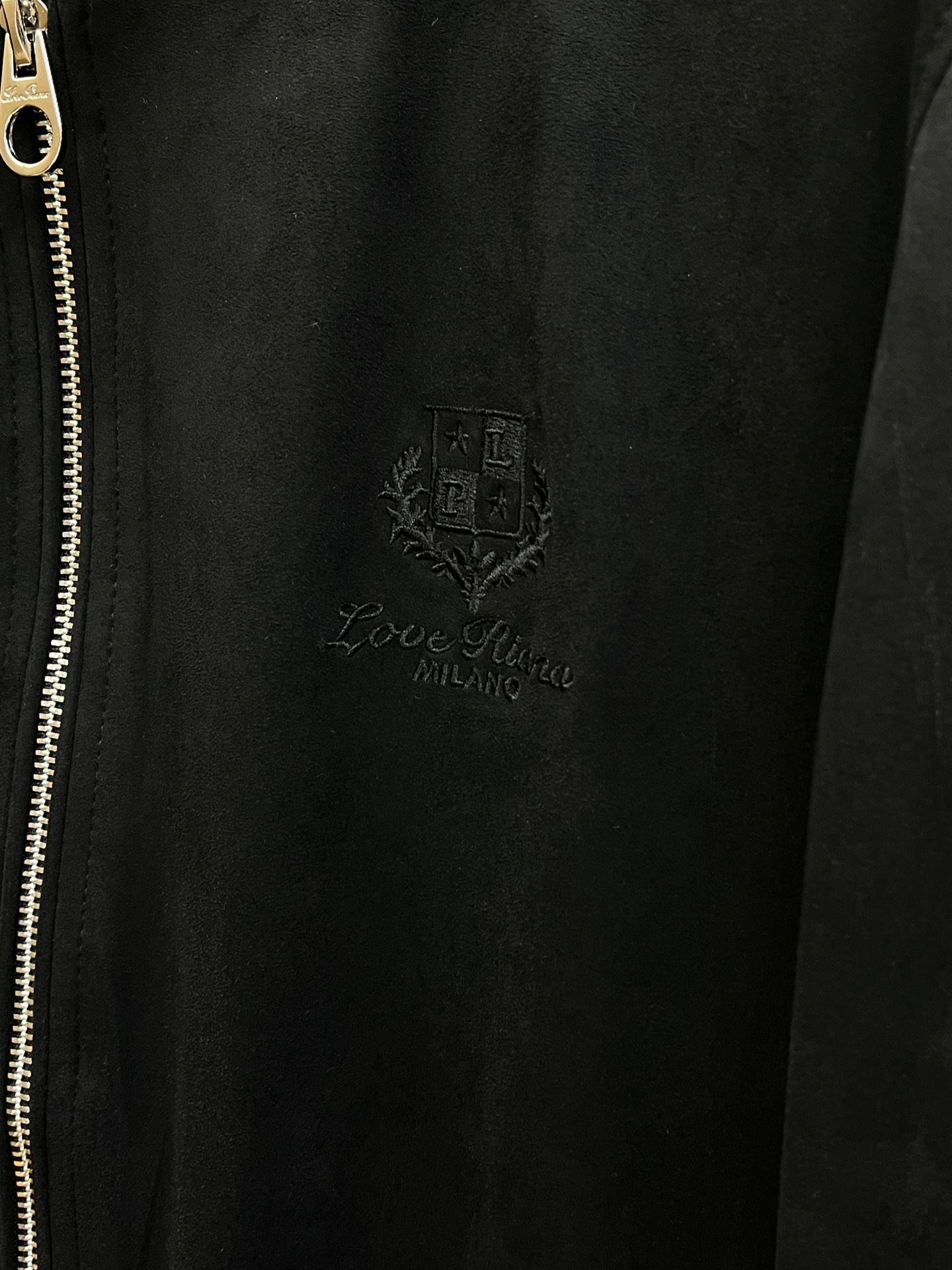 秋冬  lP🆕🔥🔥秋款新款夹克外套🧥
原版11订制五金配件全进口原版定制 欢迎专柜对比 超柔软 超级重工