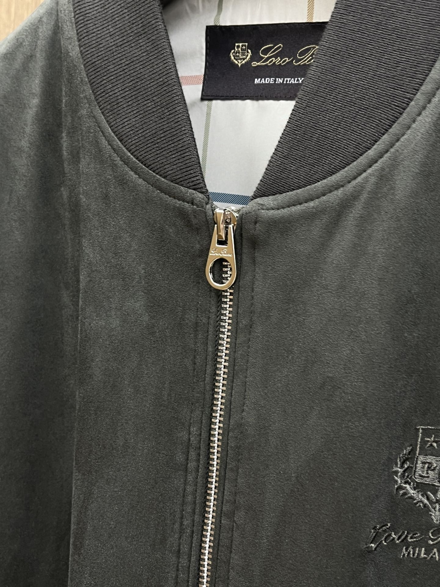秋冬 lP🆕 🔥🔥秋款新款夹克外套🧥
原版11订制五金配件全进口原版定制 欢迎专柜对比 超柔软 超级重工
