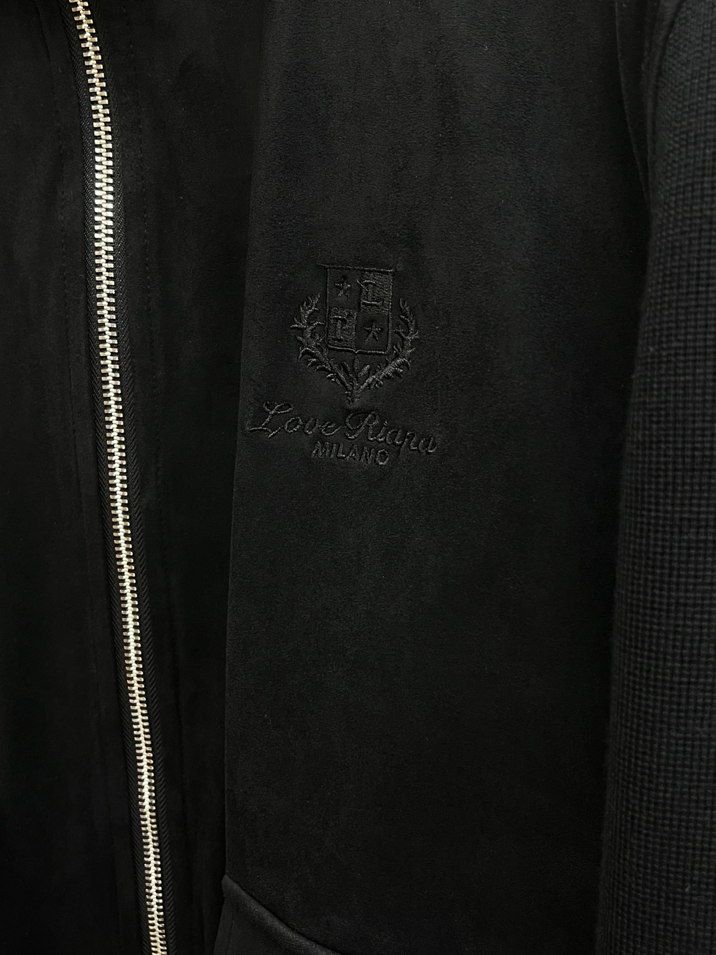 秋冬 lP🆕 🔥🔥秋款新款夹克外套🧥
原版11订制五金配件全进口原版定制 欢迎专柜对比 超柔软 超级重工