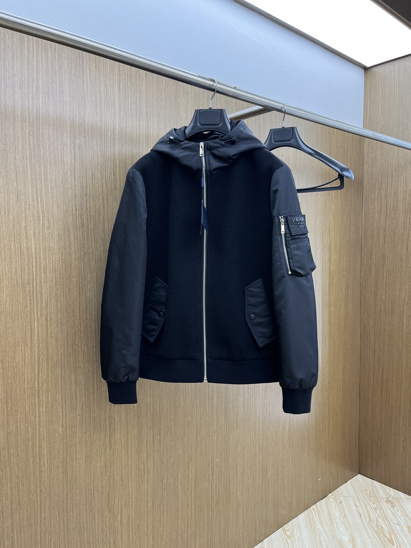 秋冬  PD 🔥🔥秋款新款棉服外套🧥
原版11订制五金配件全进口原版定制 欢迎专柜对比 超柔软 超级重工