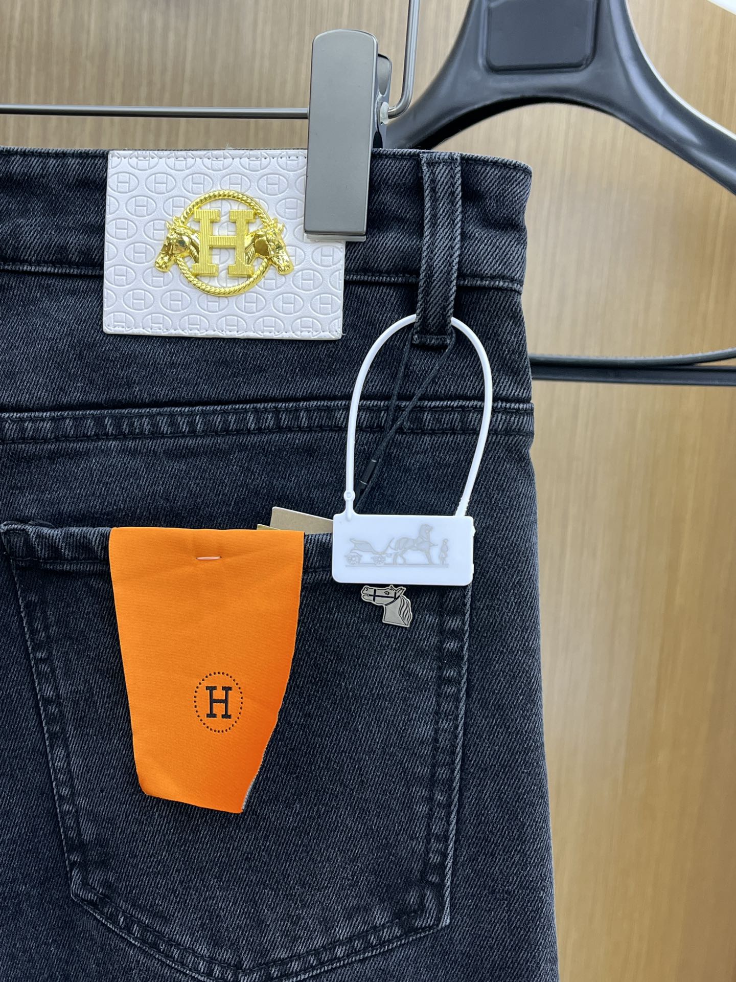 秋冬 Her 🔥🔥高端定制、25SS秋冬最新款牛仔裤 柜台同步发售 进口固色面料 原版定制复刻 客供五金