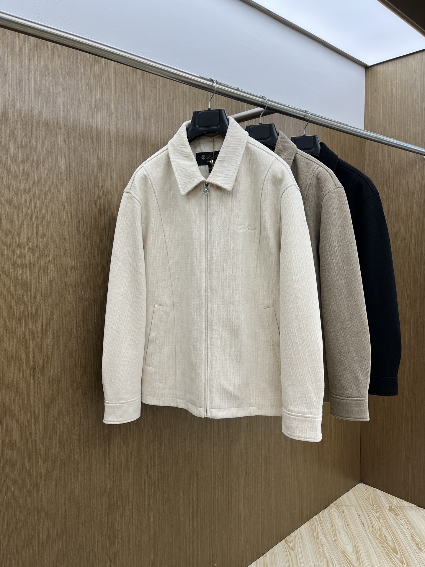 秋冬 lP🆕 🔥🔥ss秋冬新款发布 lP🆕翻领夹克外套，秋季爆款夹薄棉夹克，穿上就是舒适自在又显瘦的存在