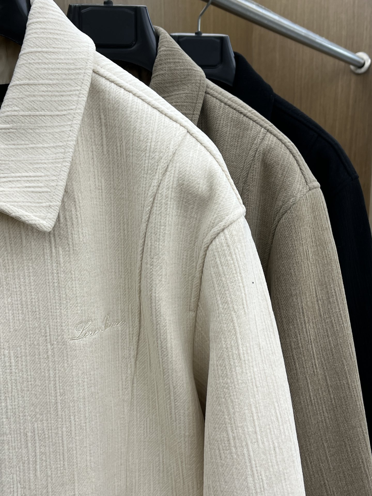 秋冬 lP🆕 🔥🔥ss秋冬新款发布 lP🆕翻领夹克外套，秋季爆款夹薄棉夹克，穿上就是舒适自在又显瘦的存在