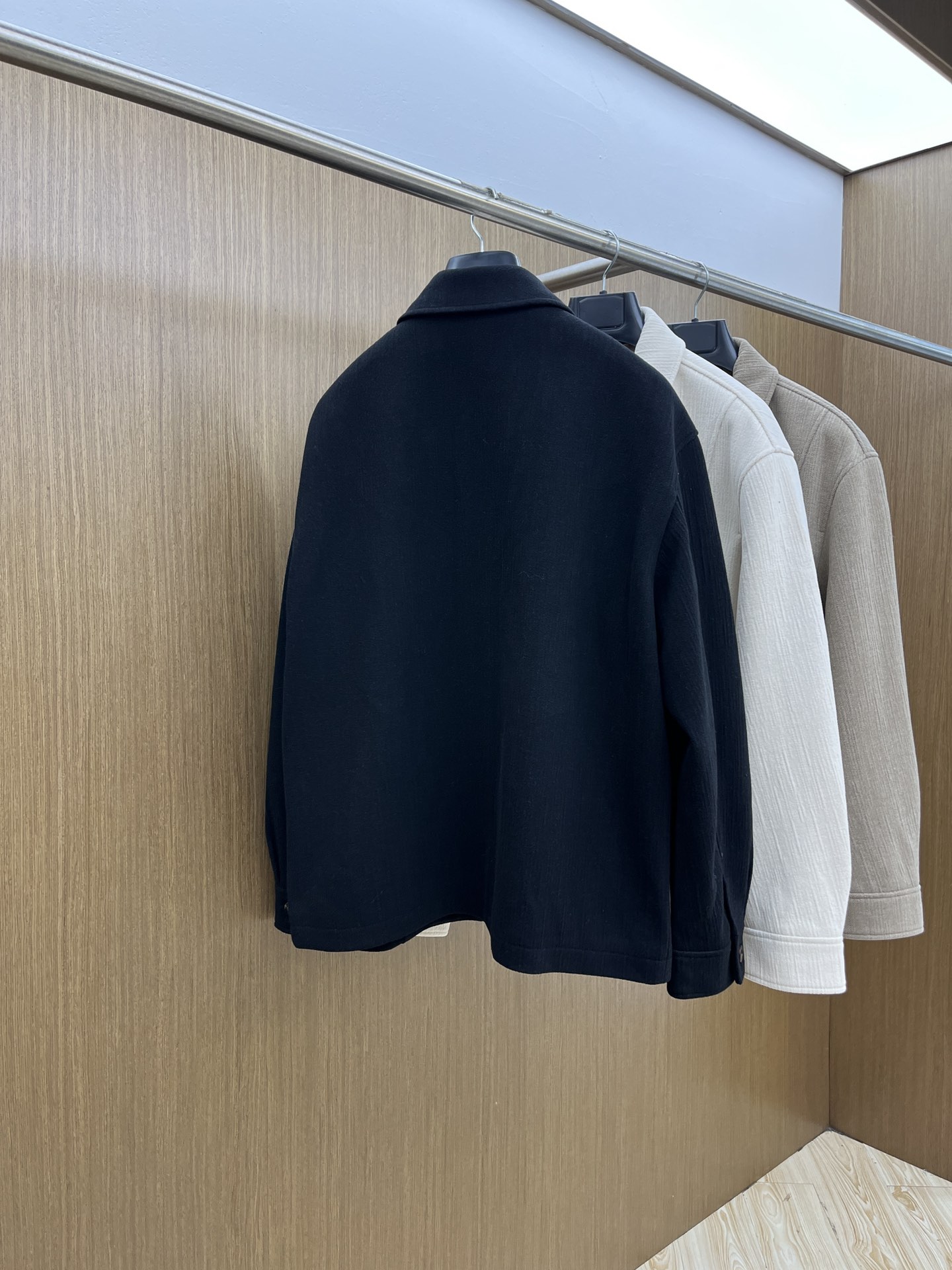 秋冬 lP🆕 🔥🔥ss秋冬新款发布 lP🆕翻领夹克外套，秋季爆款夹薄棉夹克，穿上就是舒适自在又显瘦的存在