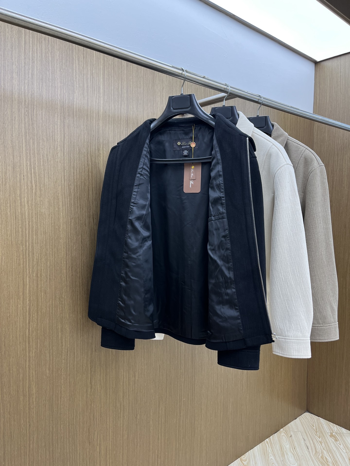 秋冬 lP🆕 🔥🔥ss秋冬新款发布 lP🆕翻领夹克外套，秋季爆款夹薄棉夹克，穿上就是舒适自在又显瘦的存在