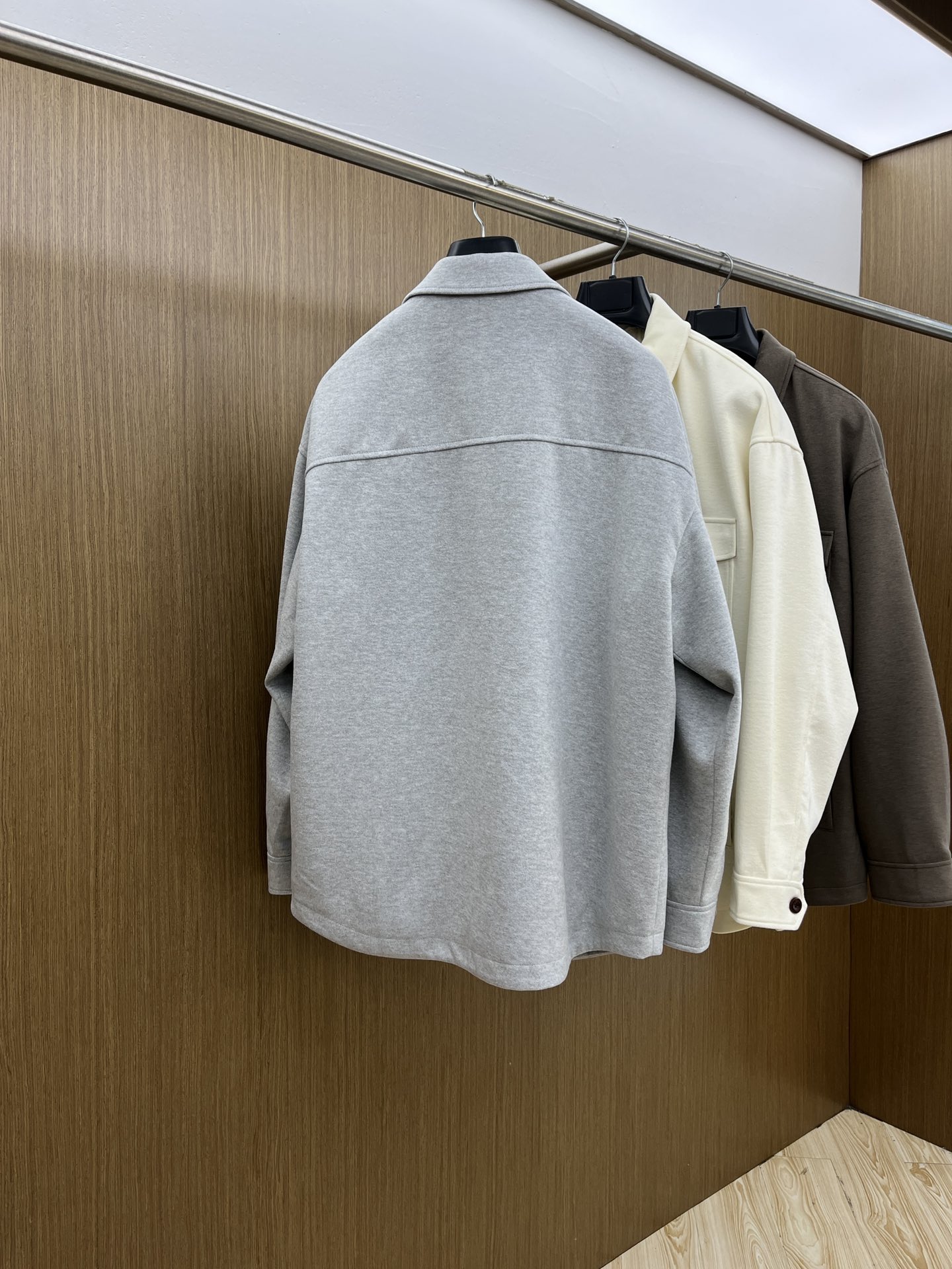 秋冬 lP🆕 🔥秋冬新款男士商务休闲毛呢翻领夹克外套，面料与辅料皆为客供，定织定染而成，触感极为柔软细腻