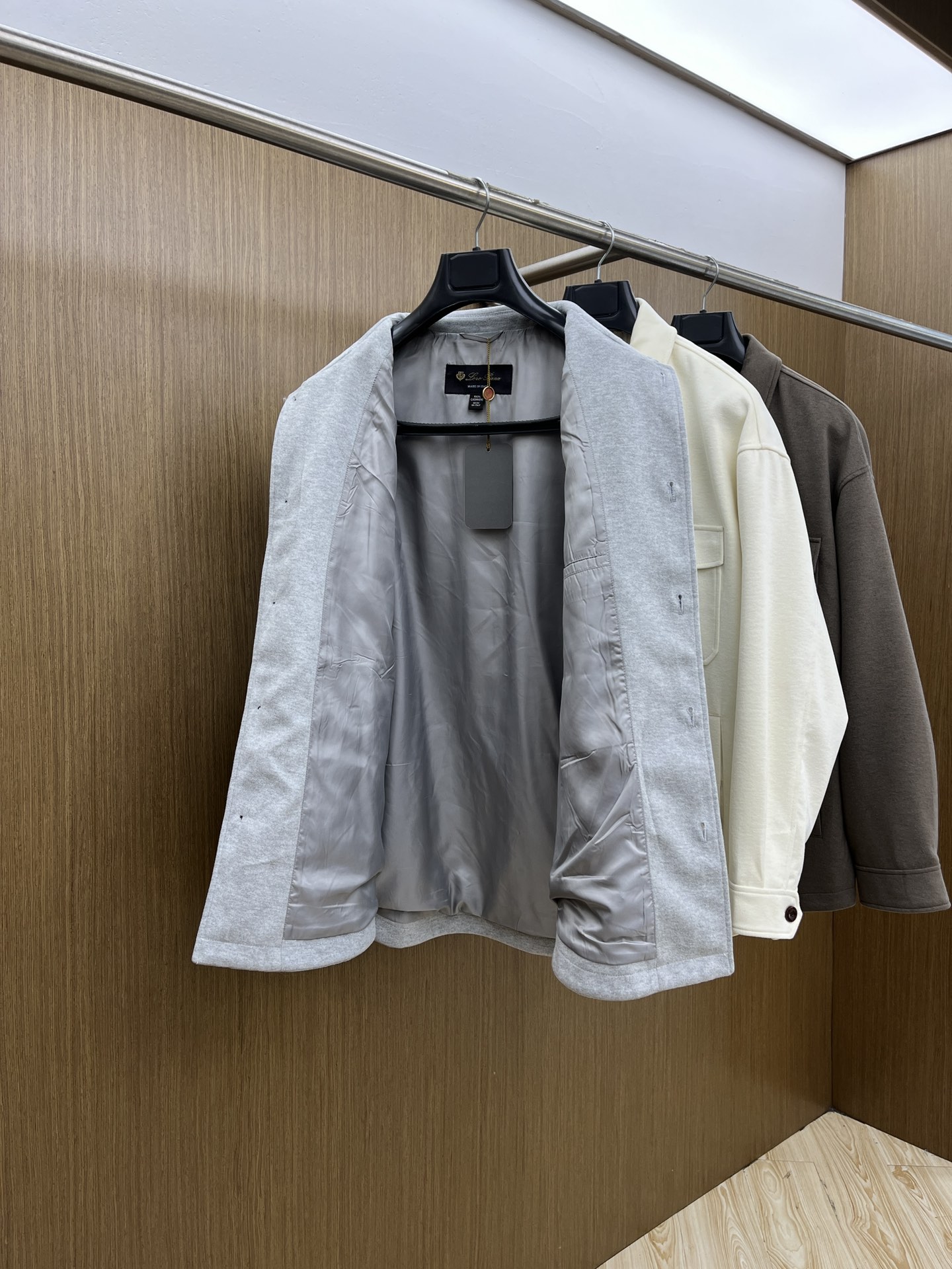 秋冬 lP🆕 🔥秋冬新款男士商务休闲毛呢翻领夹克外套，面料与辅料皆为客供，定织定染而成，触感极为柔软细腻