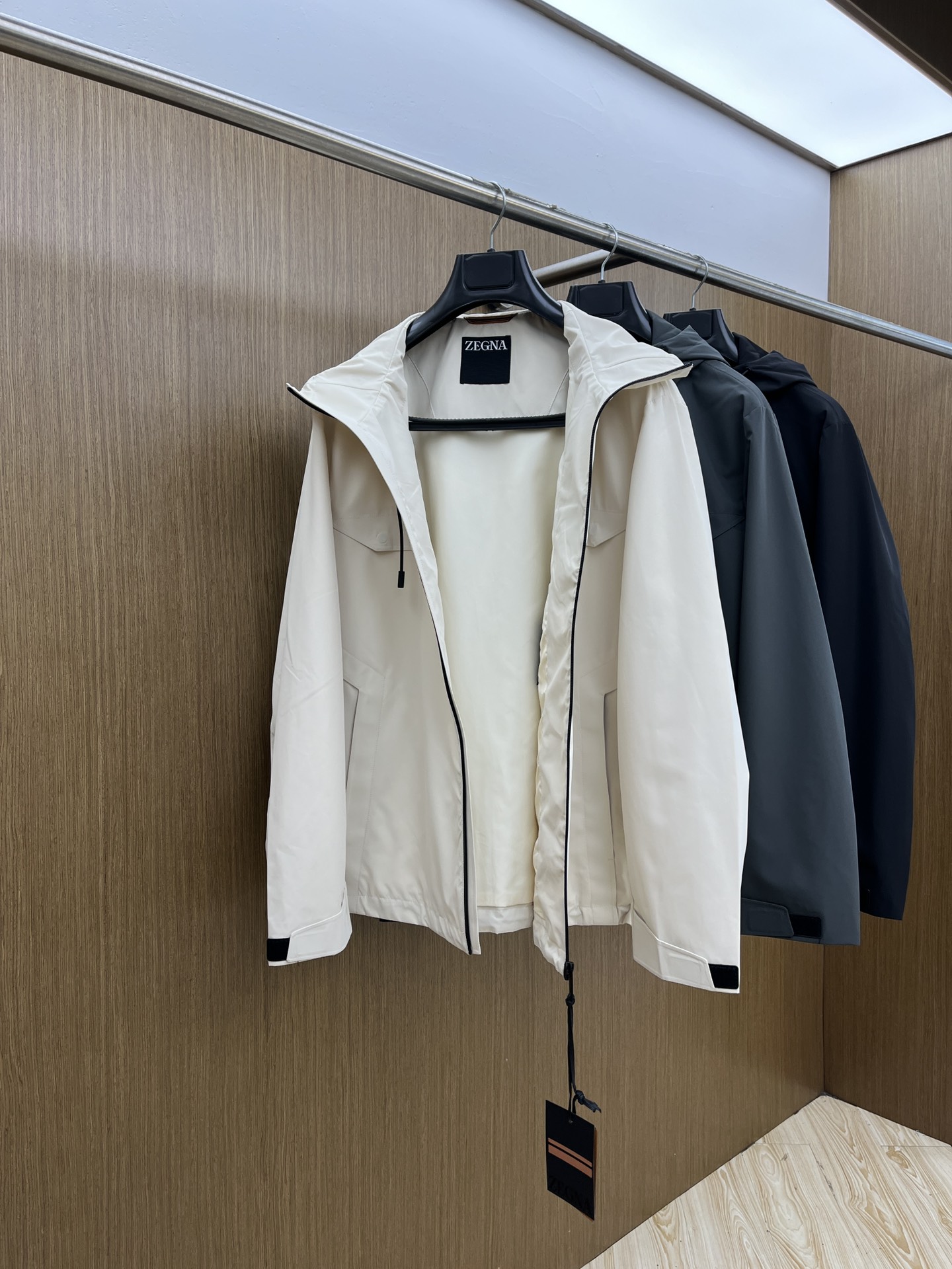 秋冬 ZZ 🔥🔥早秋最新款时尚设计师款夹克外套.处处细节显工艺足够的高级 结构性剪裁的设计改变来展现男士