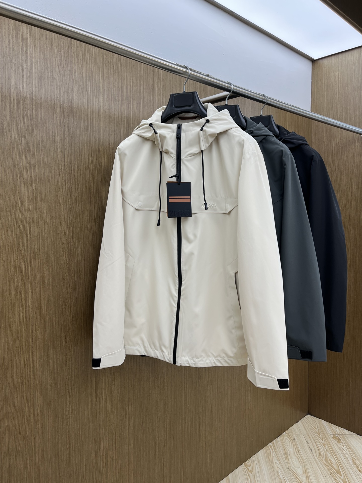 秋冬 ZZ 🔥🔥早秋最新款时尚设计师款夹克外套.处处细节显工艺足够的高级 结构性剪裁的设计改变来展现男士