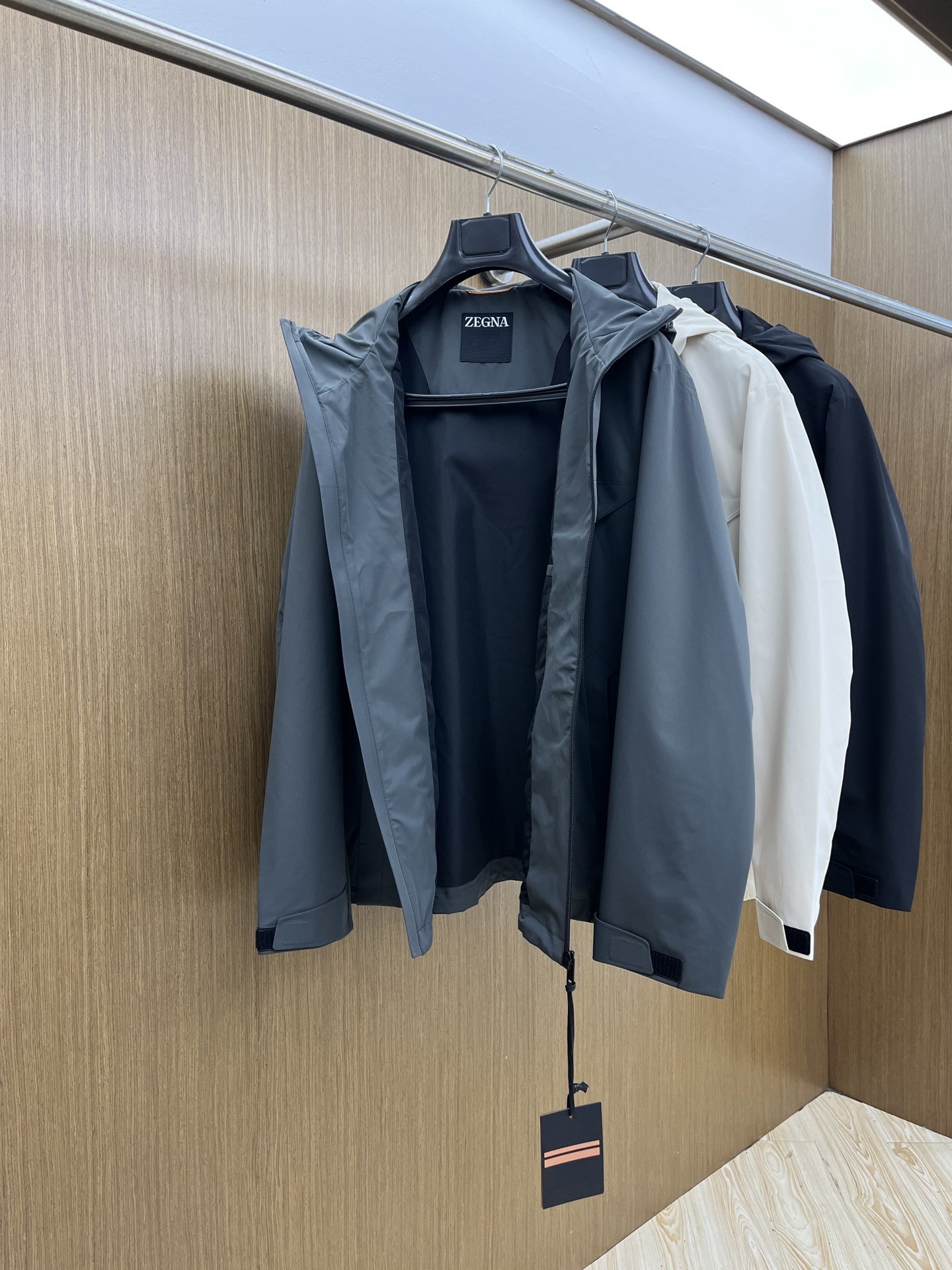 秋冬 ZZ 🔥🔥早秋最新款时尚设计师款夹克外套.处处细节显工艺足够的高级 结构性剪裁的设计改变来展现男士