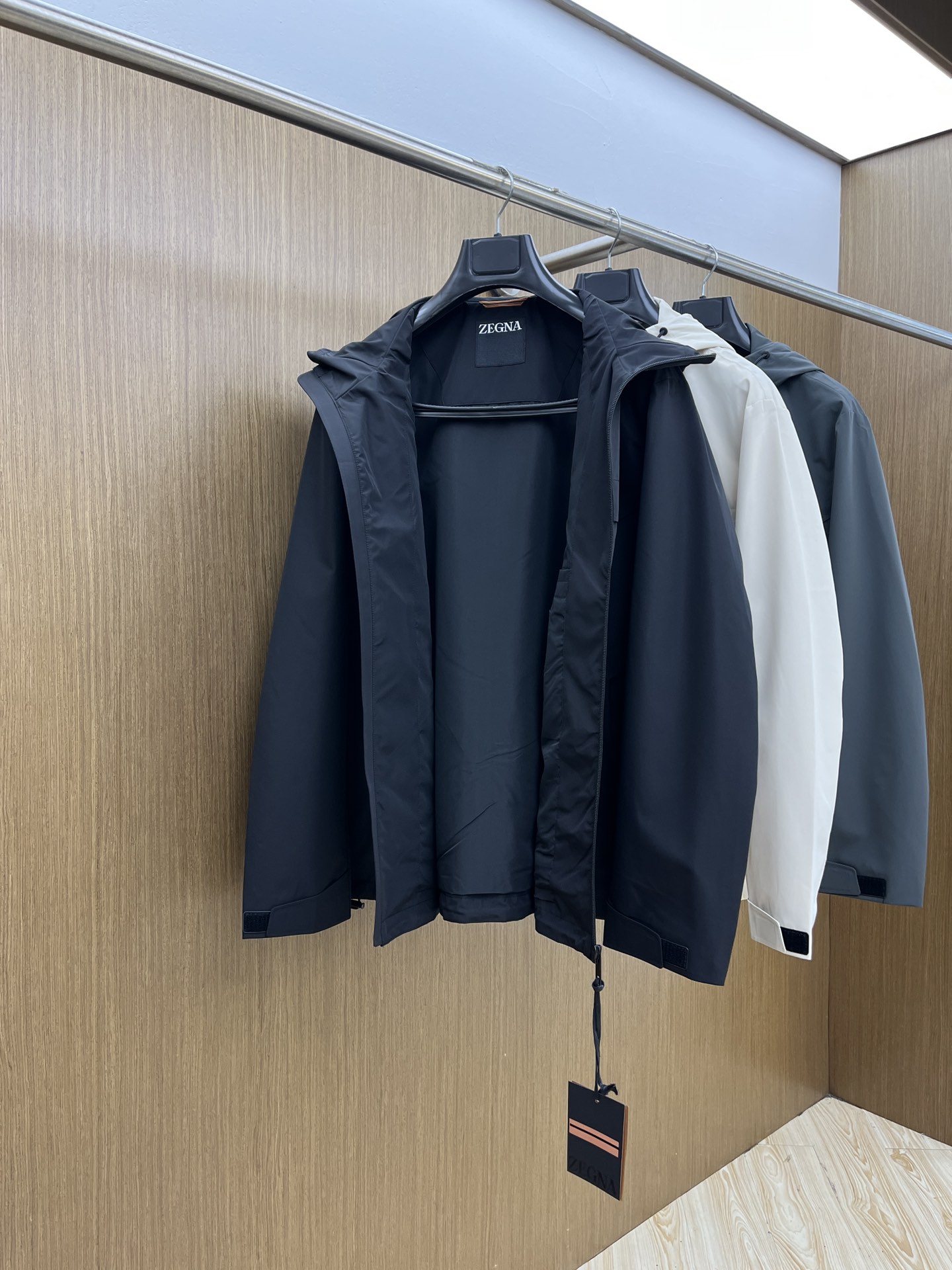 秋冬 ZZ 🔥🔥早秋最新款时尚设计师款夹克外套.处处细节显工艺足够的高级 结构性剪裁的设计改变来展现男士