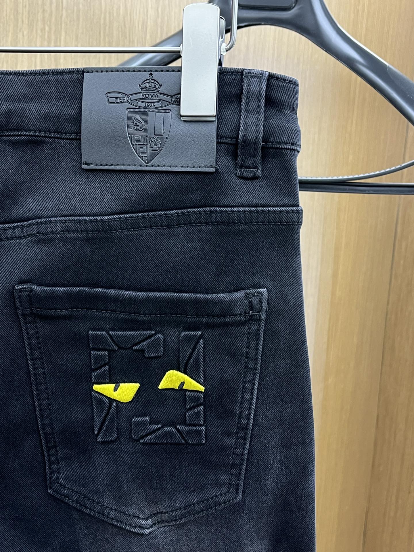 秋冬 FD 🔥高端定制、2025早秋最新款牛仔裤 柜台同步发售 原版定制复刻 客供五金辅料 原单品质 进