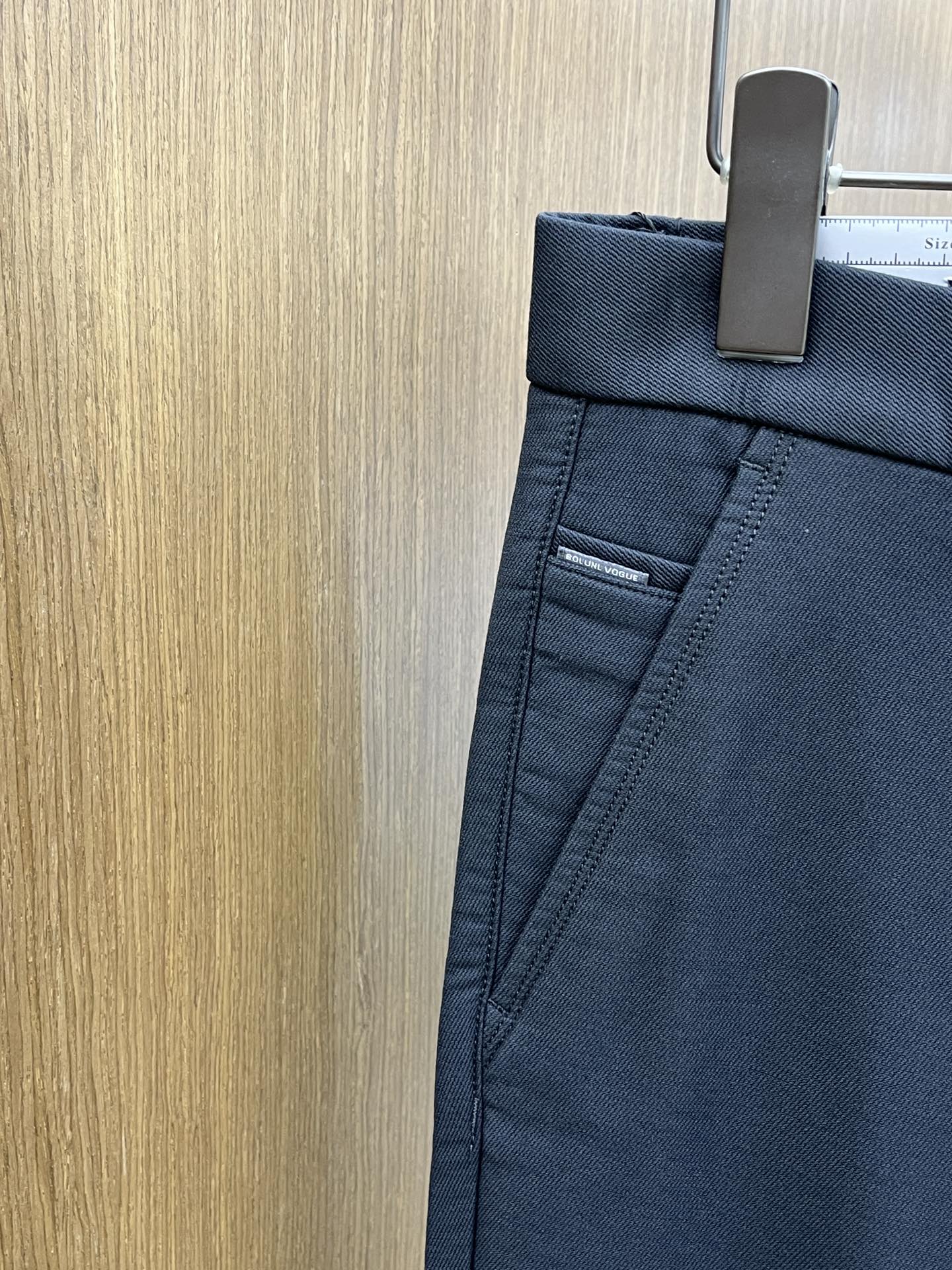 秋冬 PD 🔥🔥ss秋冬新品，官网同步有售，男士高端商务休闲西裤，高端进口面料，带弹力，后面采用硅胶字母