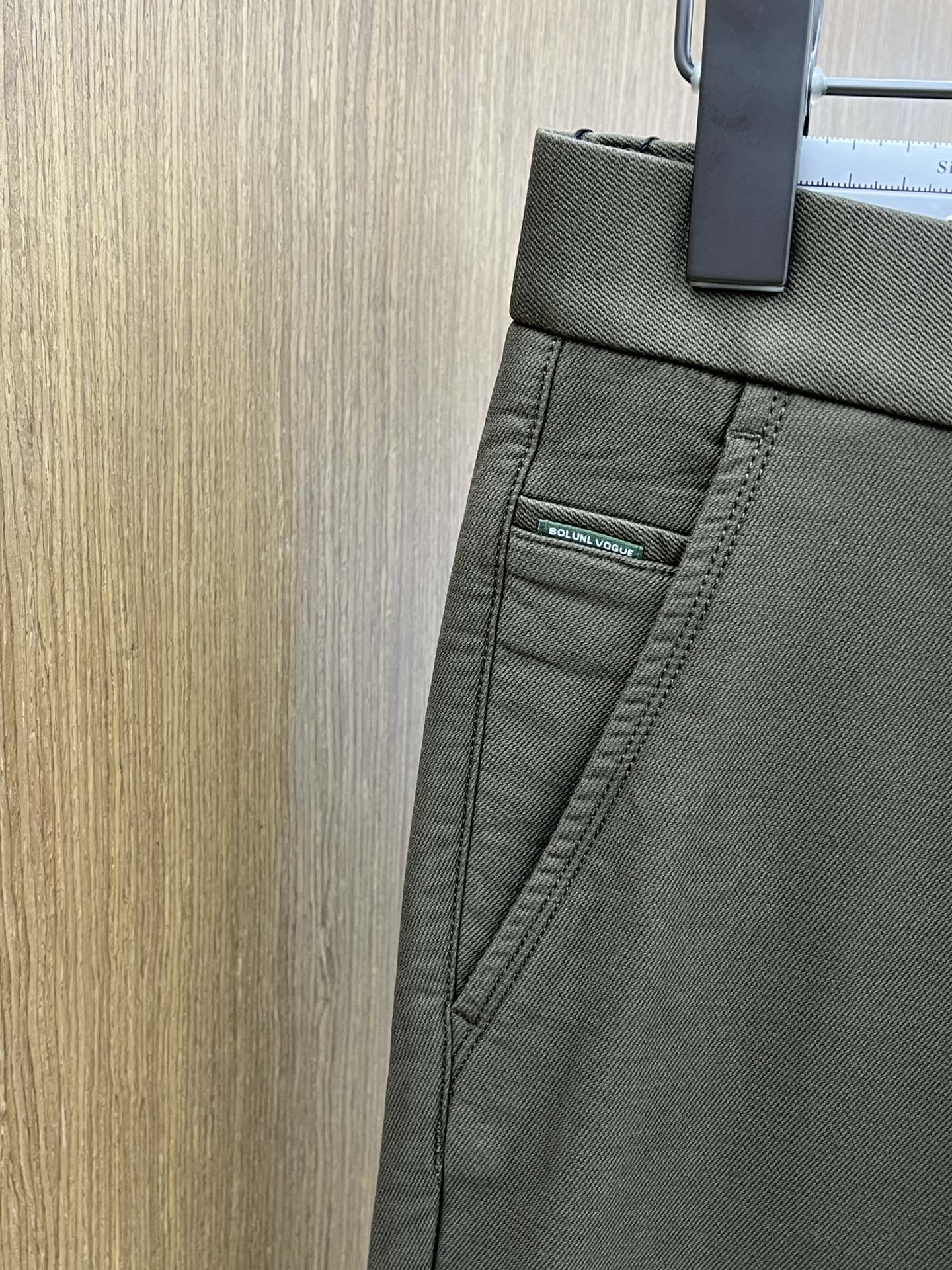 秋冬 PD 🔥🔥ss秋冬新品，官网同步有售，男士高端商务休闲西裤，高端进口面料，带弹力，后面采用硅胶字母