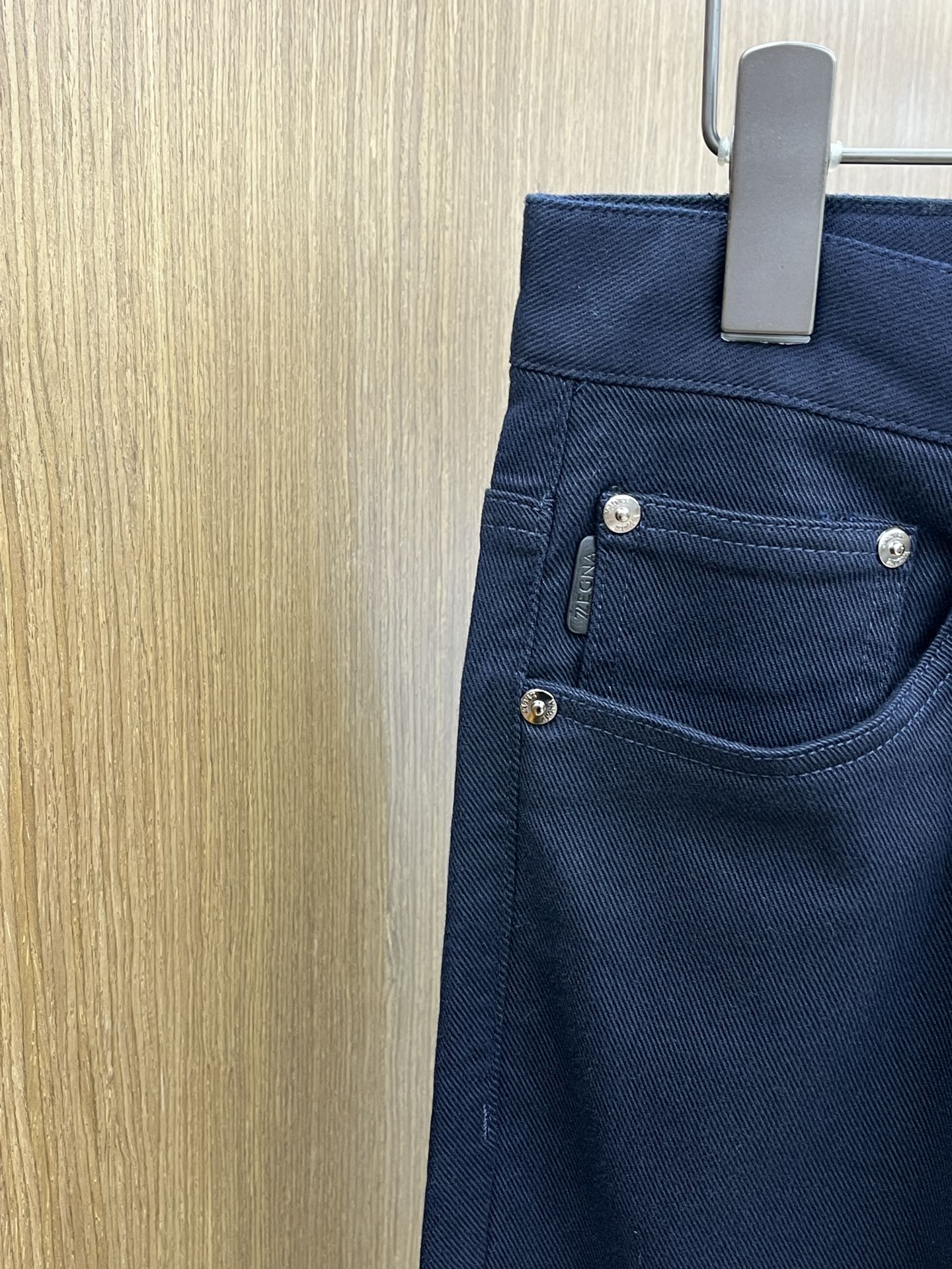 秋冬 ZZ 🔥🔥ss秋冬新品，官网同步有售，男士高端商务休闲西裤，高端进口面料，带弹力，后面采用硅胶字母