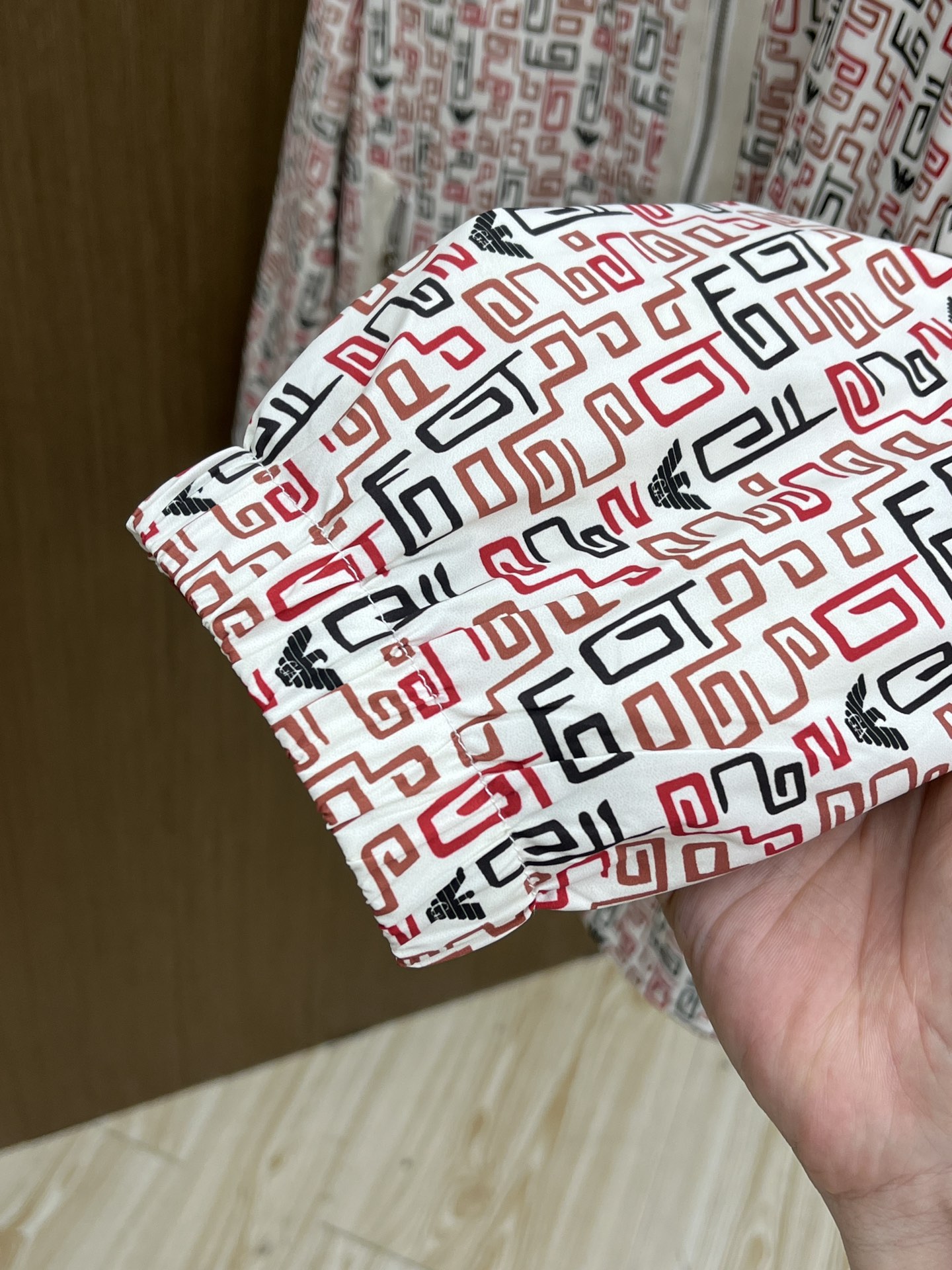 秋冬 AJ 🔥秋冬新品#阿玛尼休闲连帽夹克外套 面料采用客供定制面料 面料细腻柔软上身舒适 原版五金定制