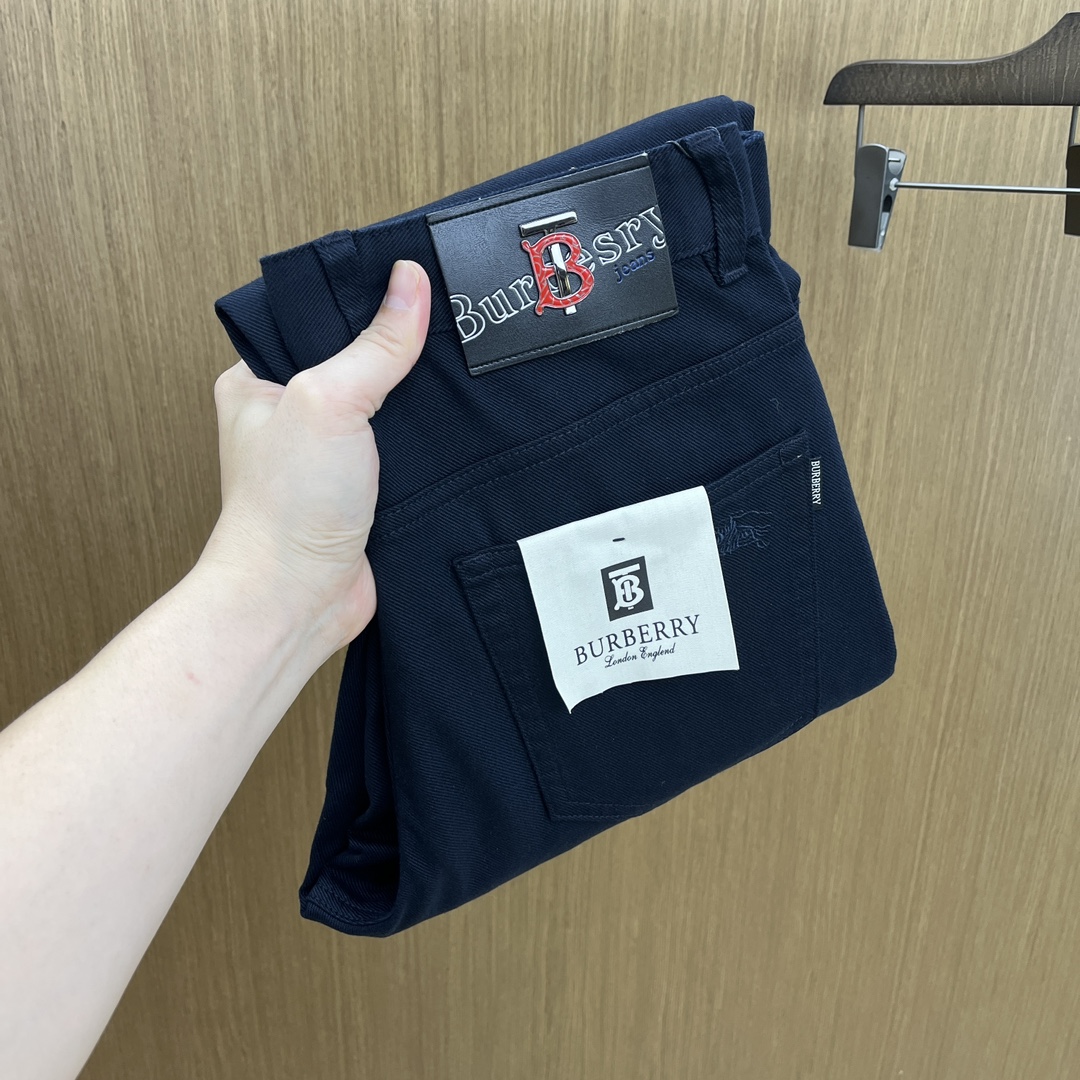 NO:521341,Autumn and Winter BBR 1955ss Autumn and Winter new products, available on the official website simultaneously, men's high-end business casual trousers, high-end imported fabric, with elasticity, silicone letter pressing on the back, five combinations, namely classic and fashionable, combined tailor, unrestrained upper body effect, comfortable and breathable fax number 30-3837,,alexander wang19860909秋冬 BBR 1955ss秋冬新品,官网同步有售,男士高端商务休闲西裤,高端进口面料,带弹力,后面采用硅胶字母压胶,五搭配,即经典又时尚,合体裁缝,上身效果无约束感 ,舒适透气fax 码数30-3837,,alexander wang,Men's clothing