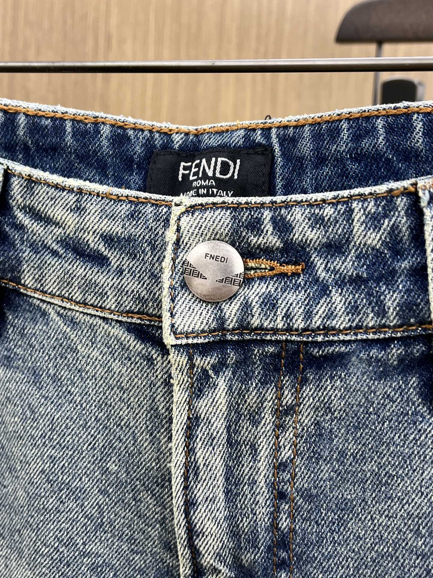 秋冬 FD 🔥🔥高端定制、25SS秋冬最新款牛仔裤 柜台同步发售 进口固色面料 原版定制复刻 客供五金辅