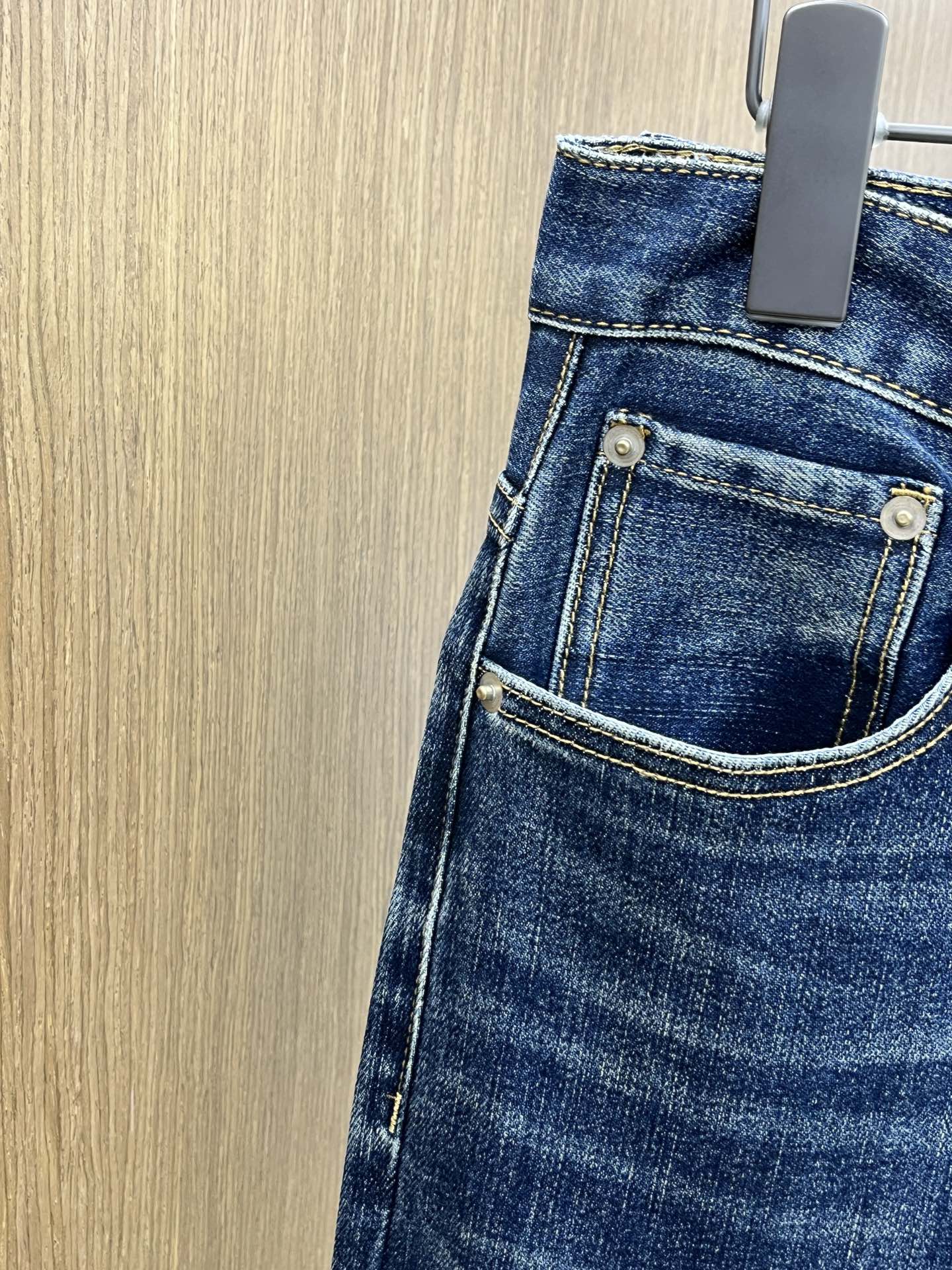 秋冬 Lv 🔥ss秋冬新款 男士小直筒原单 牛仔裤 早秋新款超柔软，弹力面料，复杂的手工艺叠加，任何一个