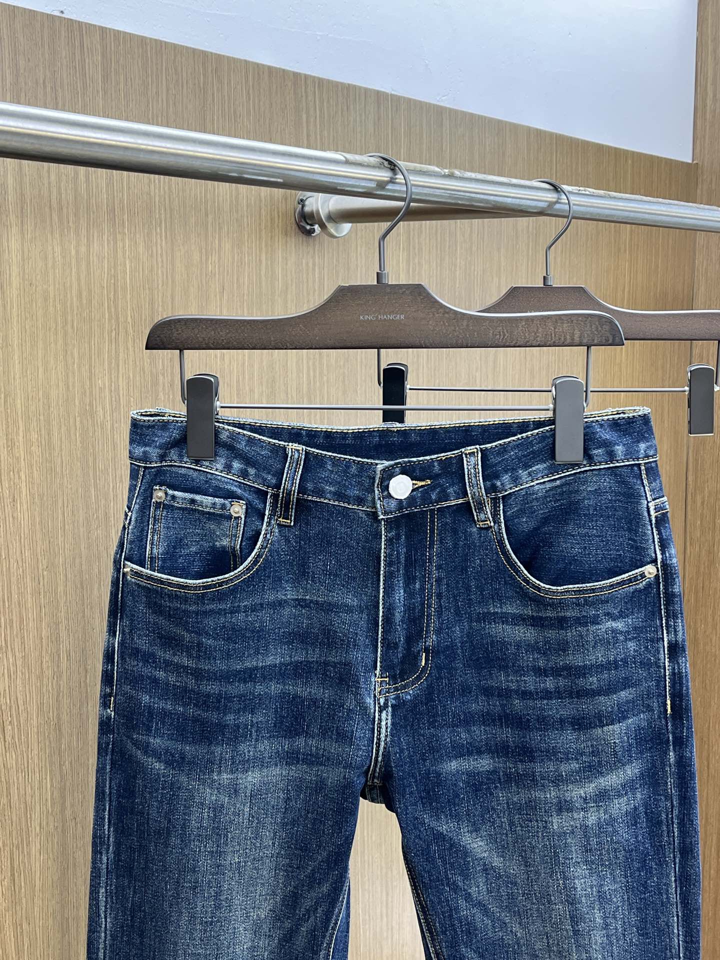 秋冬 Lv 🔥ss秋冬新款 男士小直筒原单 牛仔裤 早秋新款超柔软，弹力面料，复杂的手工艺叠加，任何一个