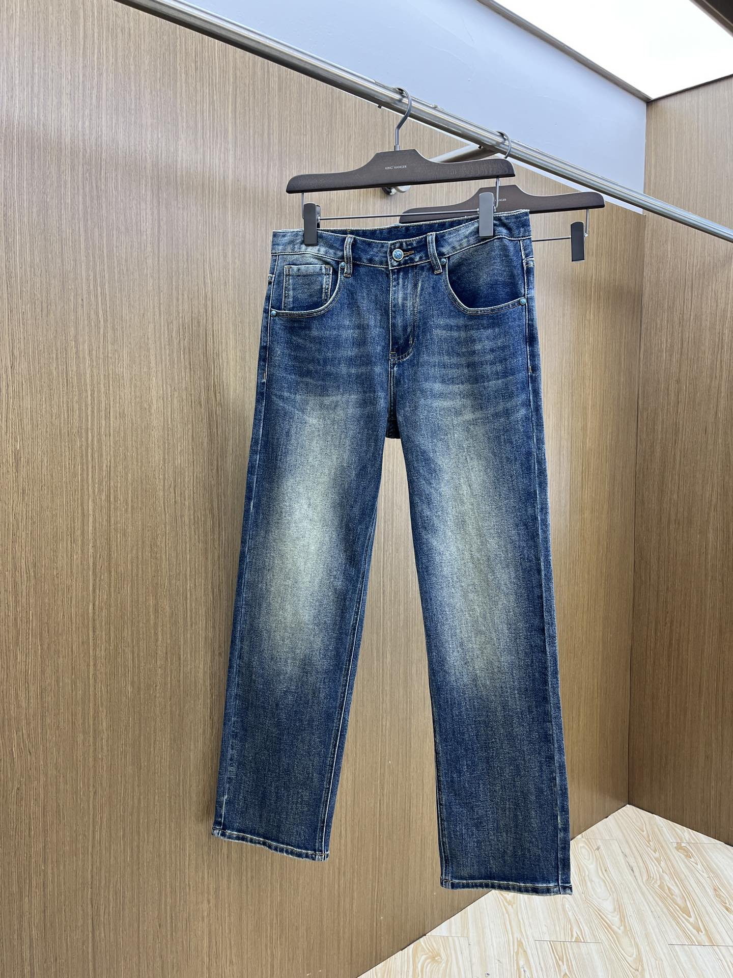 秋冬 AJ 🔥ss秋冬新款 男士小直筒原单 牛仔裤 早秋新款超柔软，弹力面料，复杂的手工艺叠加，任何一个