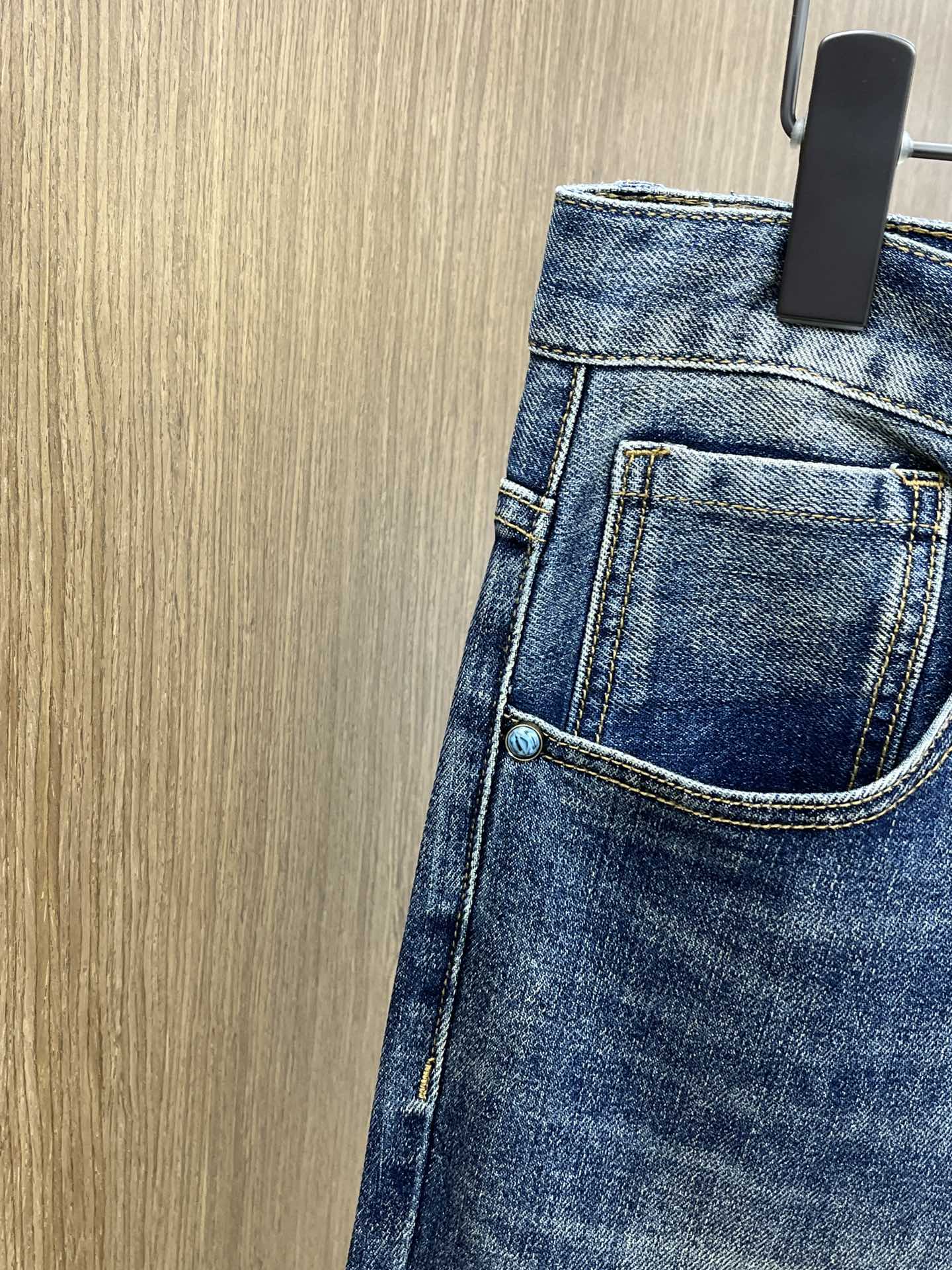 秋冬 AJ 🔥ss秋冬新款 男士小直筒原单 牛仔裤 早秋新款超柔软，弹力面料，复杂的手工艺叠加，任何一个