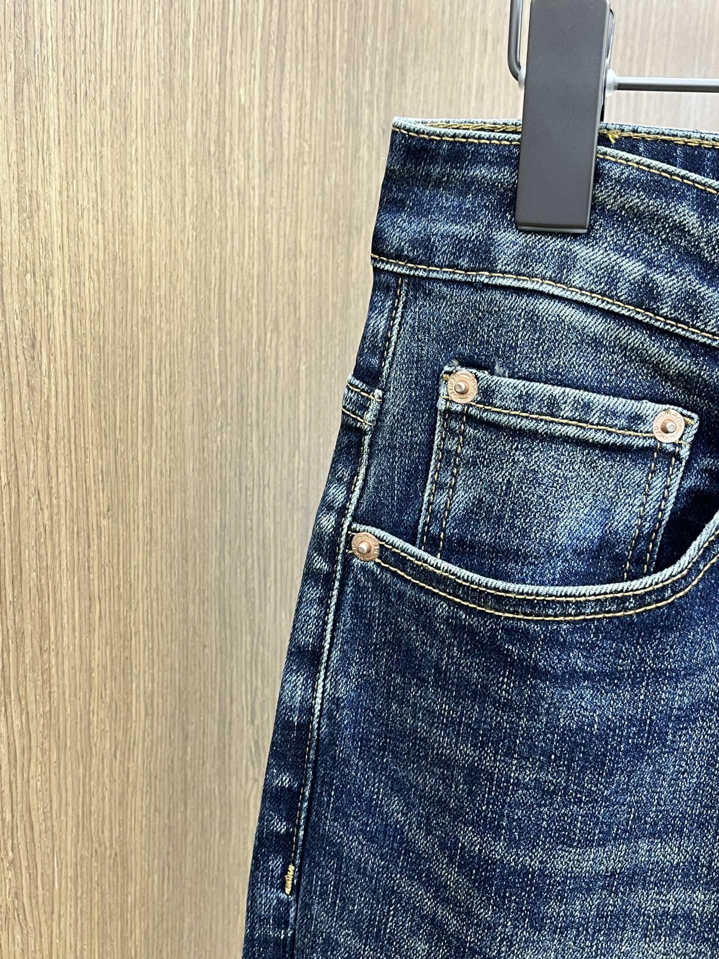 秋冬 YSL 🔥ss秋冬新款 男士小直筒原单 牛仔裤 早秋新款超柔软，弹力面料，复杂的手工艺叠加，任何一