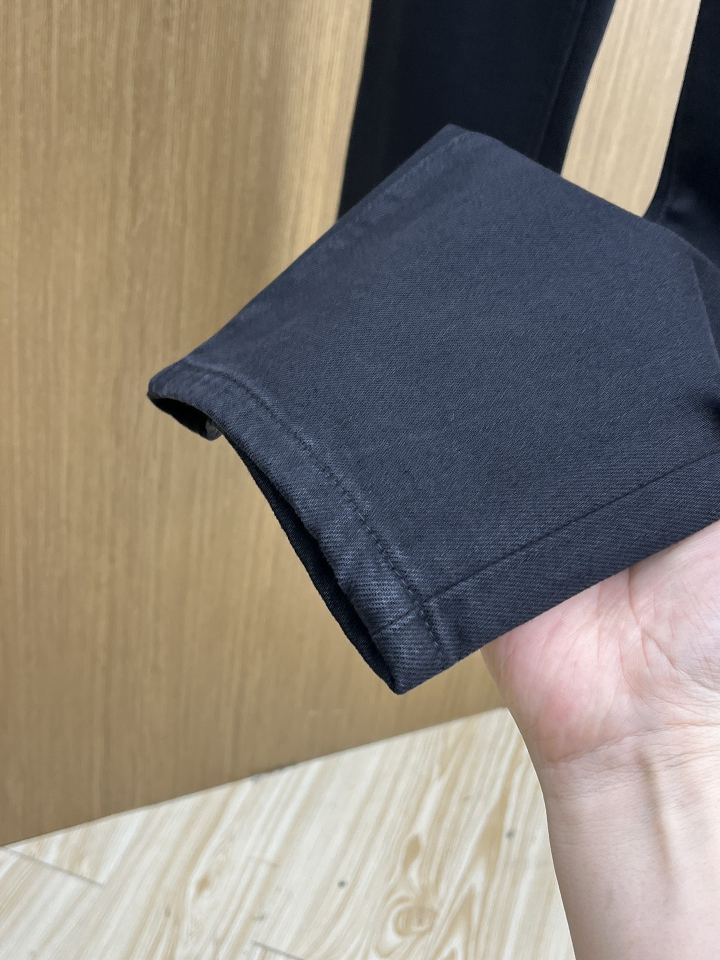 秋冬 Lv 🔥ss秋冬新款 男士小直筒原单 牛仔裤 早秋新款超柔软，弹力面料，复杂的手工艺叠加，任何一个