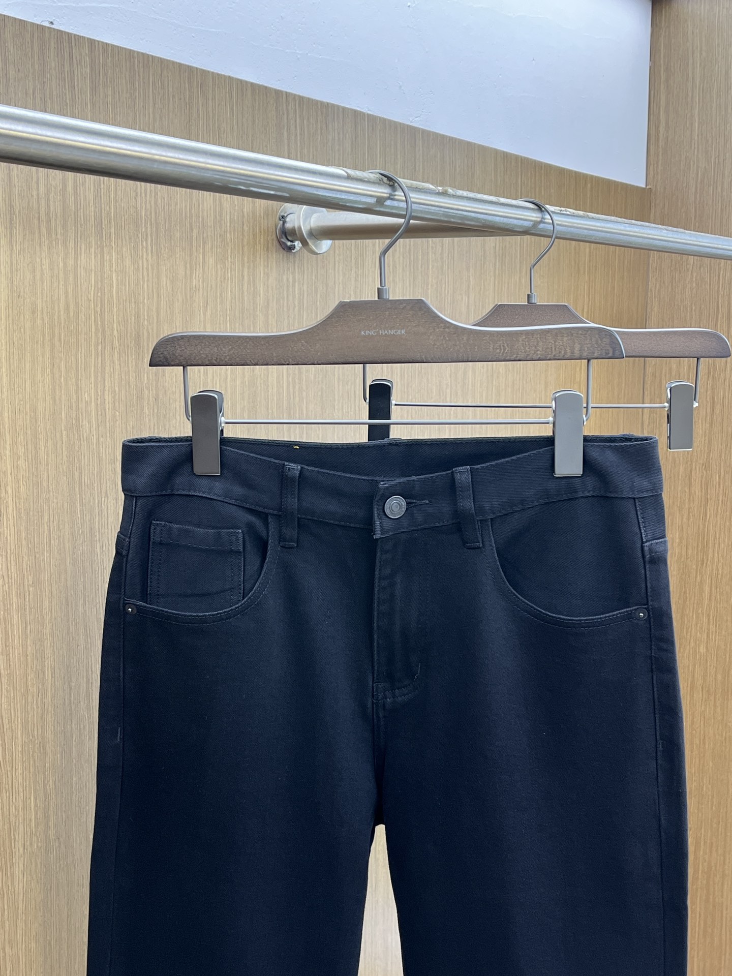 秋冬 alo🔥ss秋冬新款 男士小直筒原单 牛仔裤 早秋新款超柔软，弹力面料，复杂的手工艺叠加，任何一个