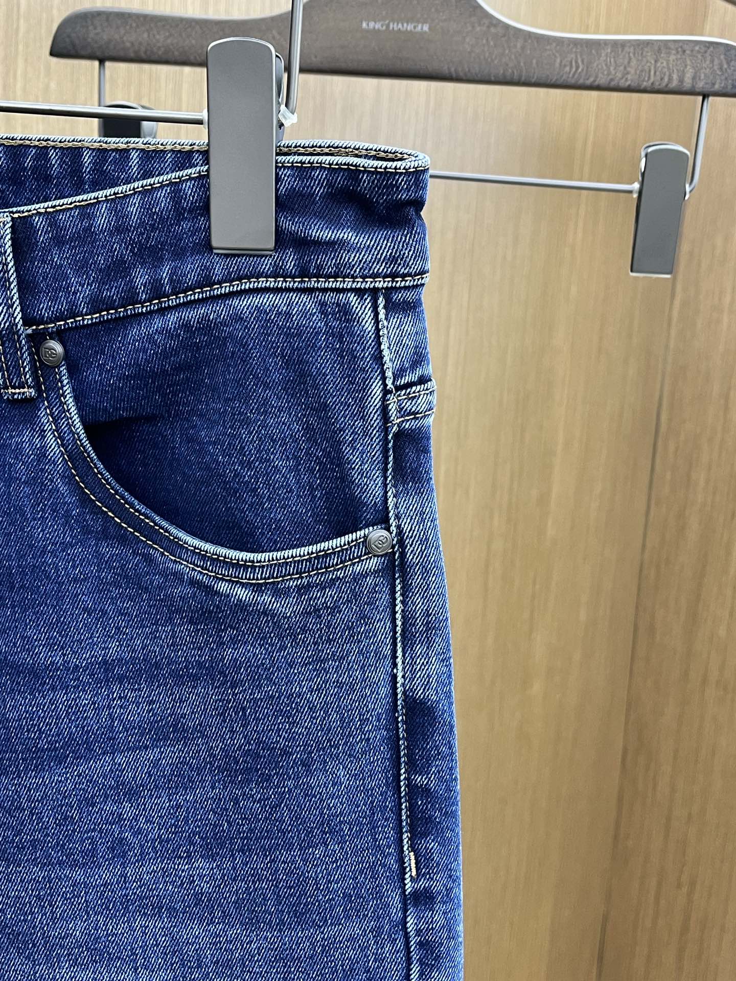 秋冬 DG🔥🔥高端定制、25SS秋冬最新款牛仔裤 柜台同步发售 进口固色面料 原版定制复刻 客供五金辅料