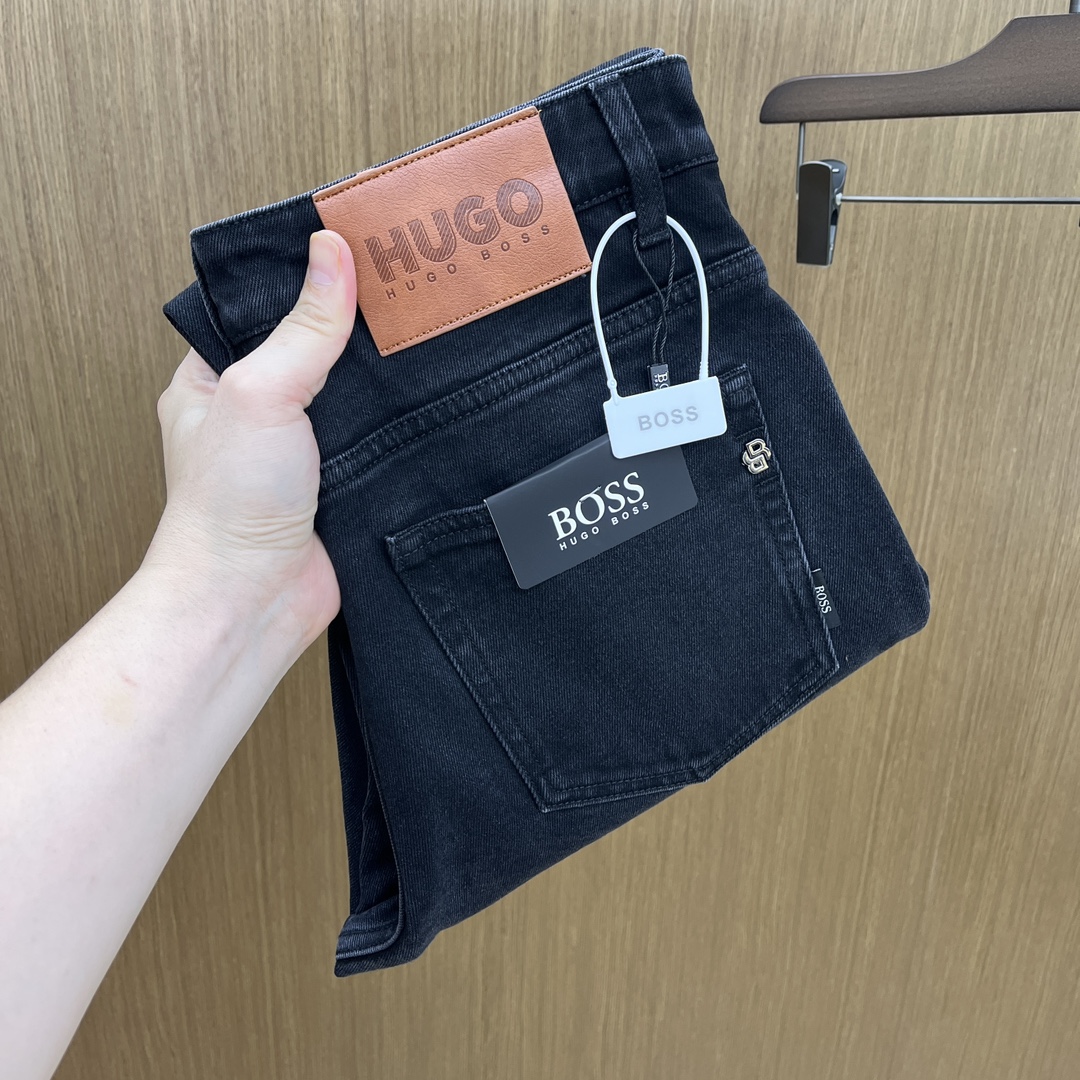 NO:512626,Autumn and Winter Hugo high-end customization, 25SS autumn and winter latest jeans are available at the counter simultaneously, imported color fixing fabrics, original custom reproduction, customer-supplied hardware and auxiliary materials, original quality, heavy industry washing, fine workmanship and excellent upper body!  Preferred single product produced by fax, number 29-38 without 35.37, jeans, alexander wang19860909秋冬 Hugo 高端定制、25SS秋冬最新款牛仔裤 柜台同步发售 进口固色面料 原版定制复刻 客供五金辅料 原单品质 重工洗水 做工走线精细 上身绝佳！优选单品 fax出品 码数29-38无35.37,,jeans,alexander wang,Men's clothing