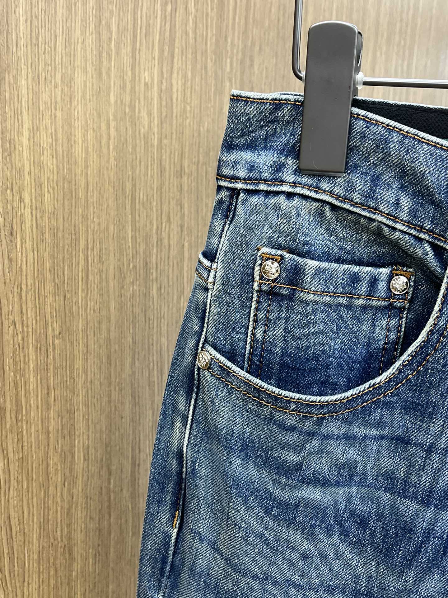 秋冬 Loe 🔥高端定制、2025早秋最新款牛仔裤 柜台同步发售 原版定制复刻 客供五金辅料 原单品质 