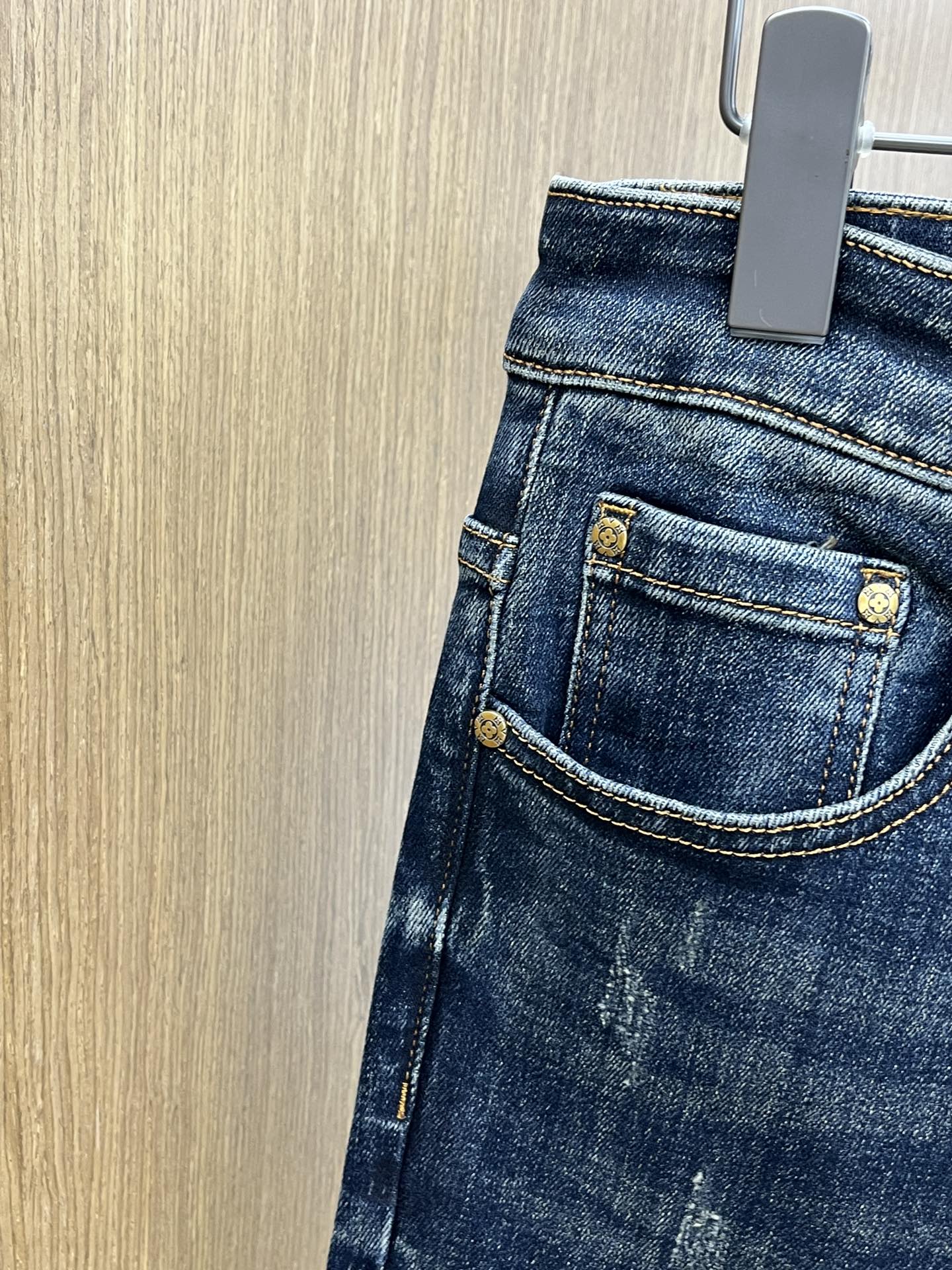 秋冬 LV 🔥高端定制、2025早秋最新款牛仔裤 柜台同步发售 原版定制复刻 客供五金辅料 原单品质 进