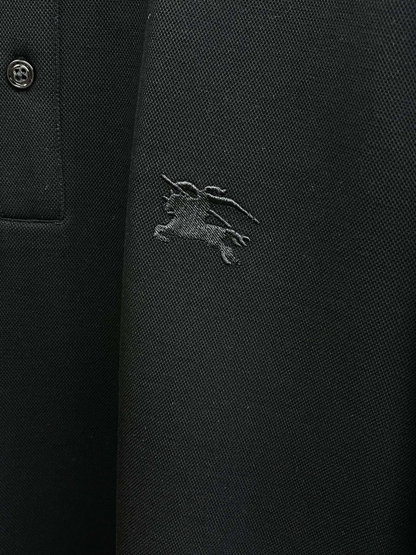 秋冬 BBR 🔥秋冬BURBERRY长袖 选用拉毛珠地棉 面料细腻柔软上身舒适  fjj简约时尚 适配商