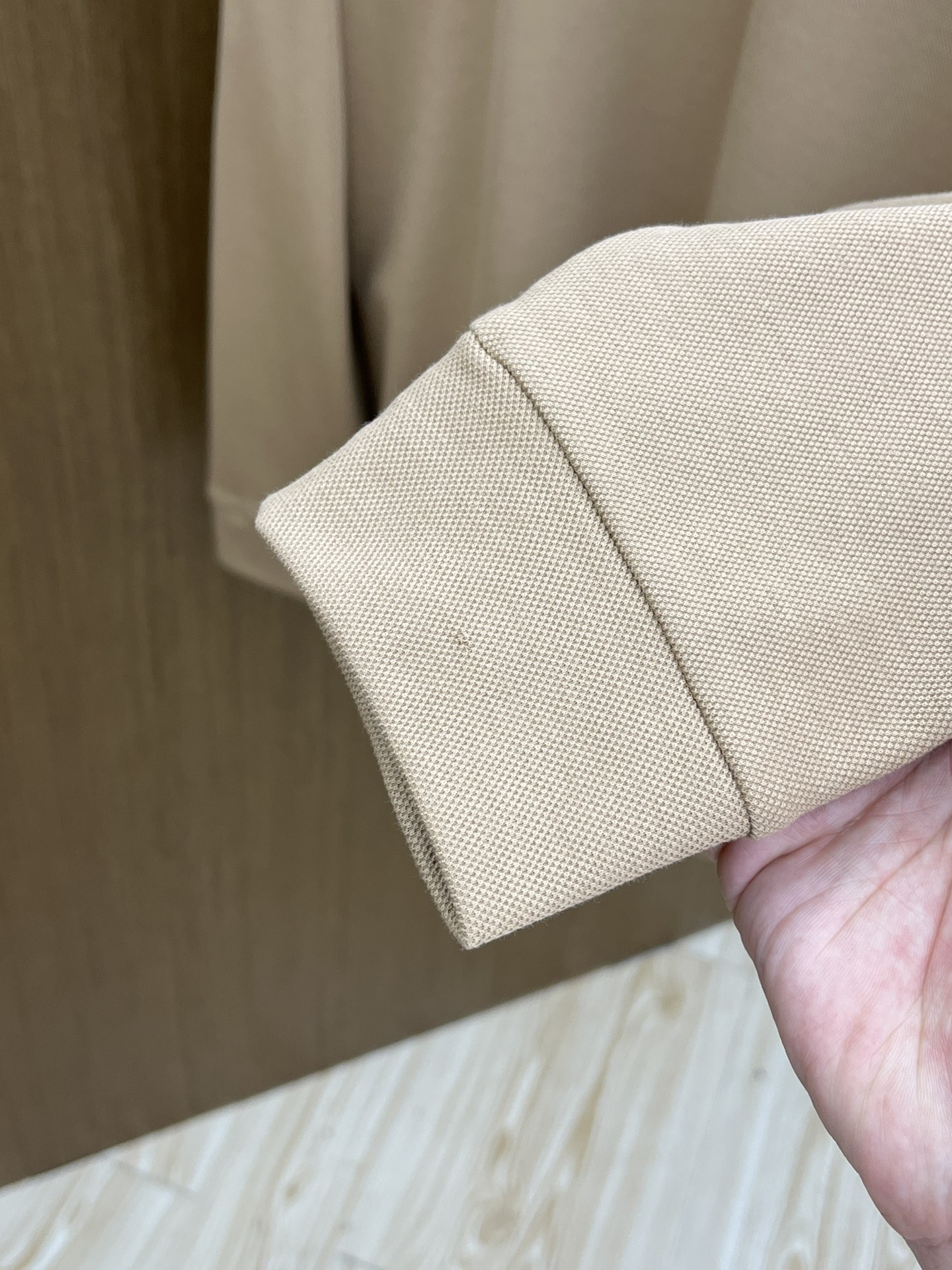 秋冬 BBR 🔥秋冬BURBERRY长袖 选用拉毛珠地棉 面料细腻柔软上身舒适  fjj简约时尚 适配商