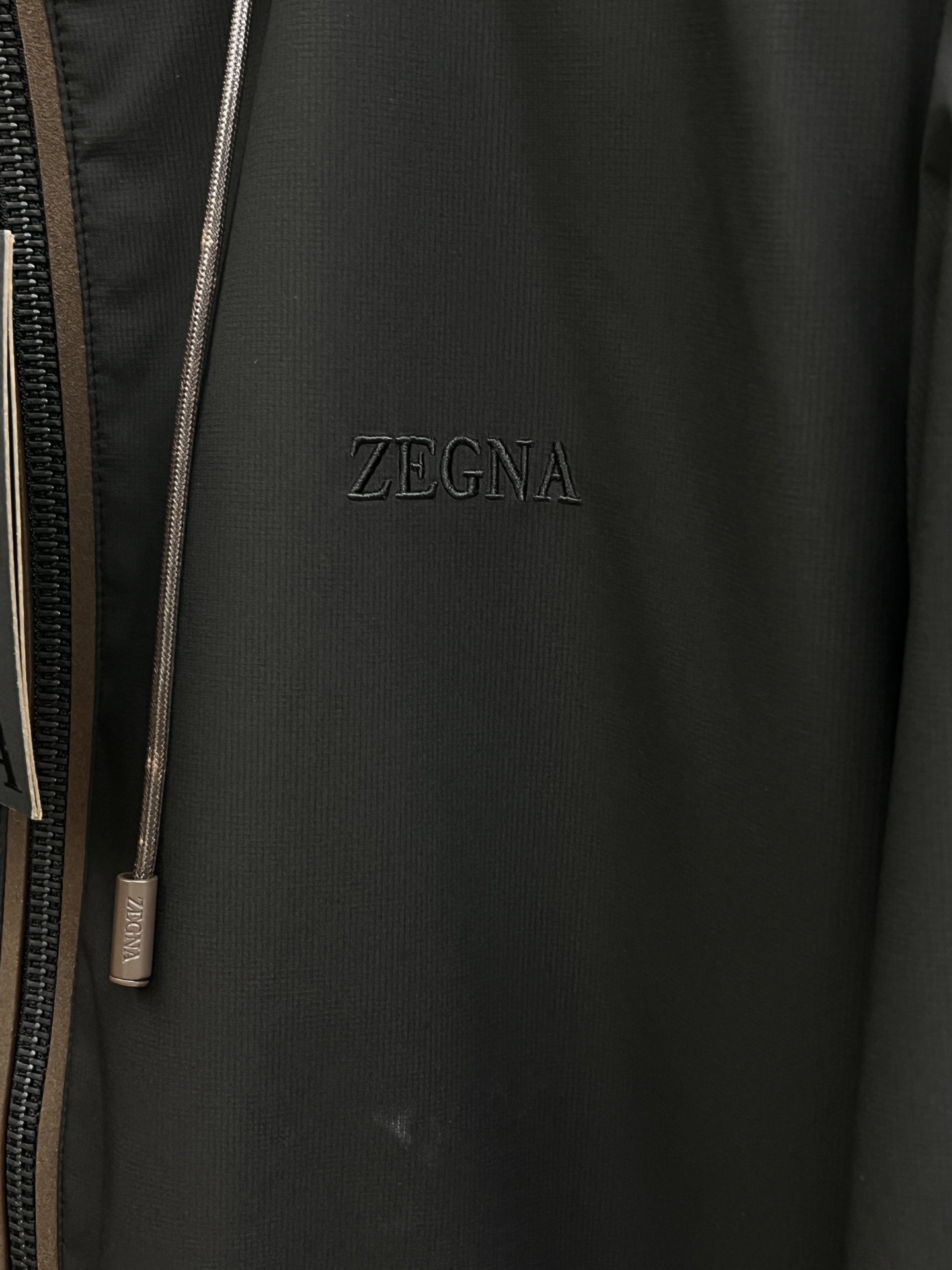 秋冬 ZZ 🔥🔥2045ss早秋新款发布 杰尼亚夹棉连帽夹克外套，字母logo刺绣，秋季爆款外套，定织定