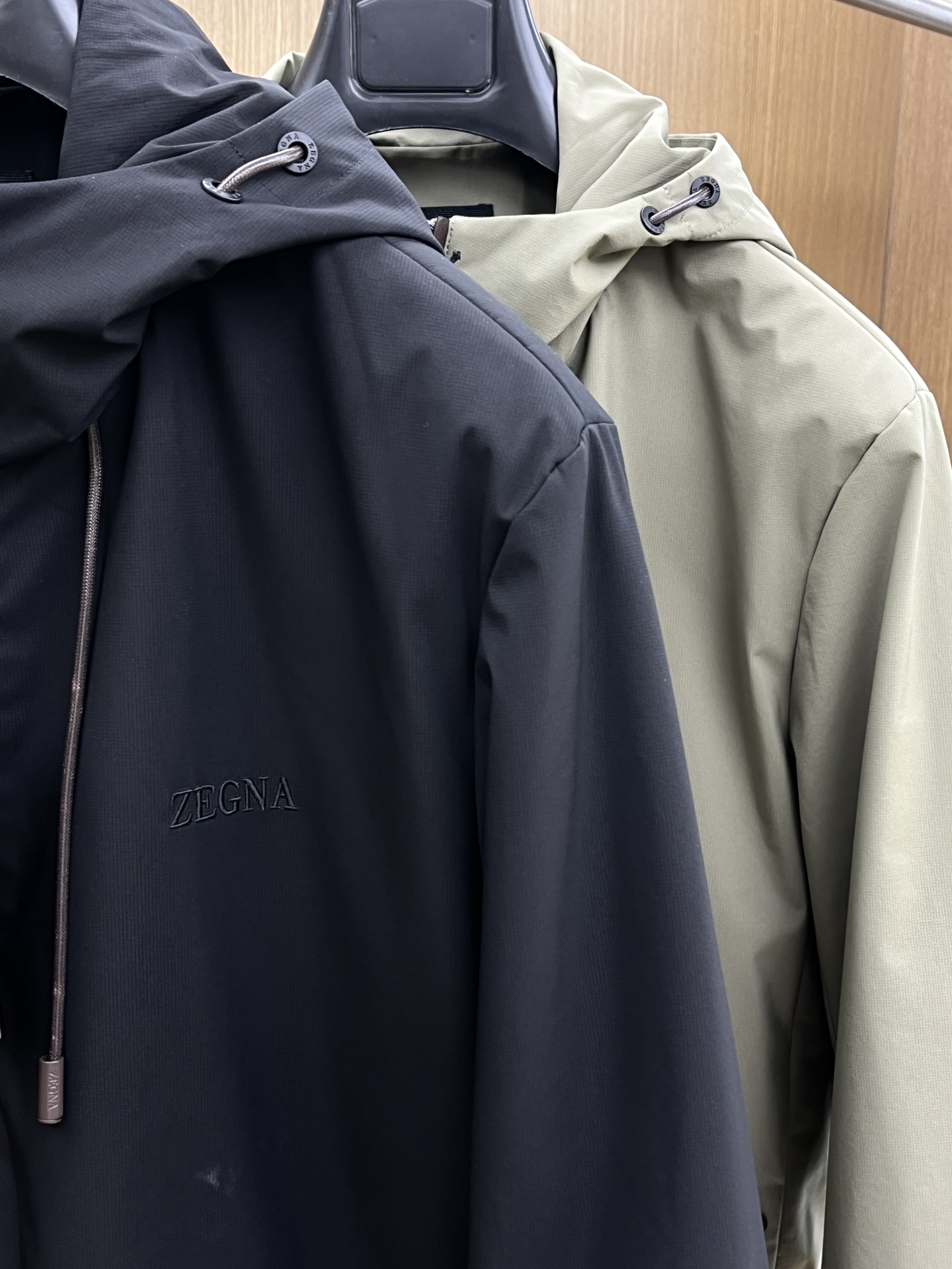 秋冬 ZZ 🔥🔥2045ss早秋新款发布 杰尼亚夹棉连帽夹克外套，字母logo刺绣，秋季爆款外套，定织定
