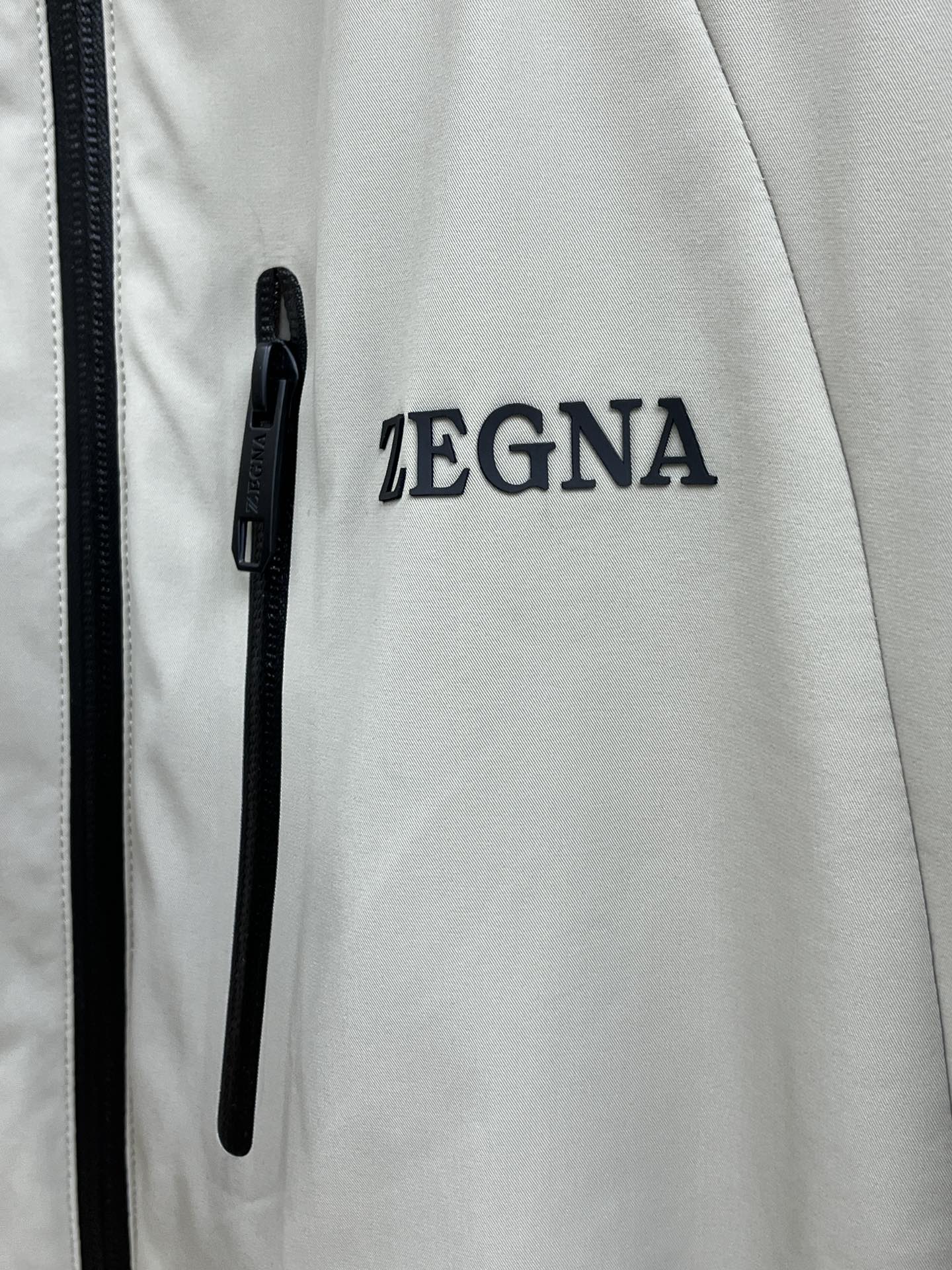 秋冬 ZZ 🔥ss早秋新款发布 杰尼亚连帽夹克薄棉外套，胸前拉链字母logo装饰，细节精湛考究。秋季爆款