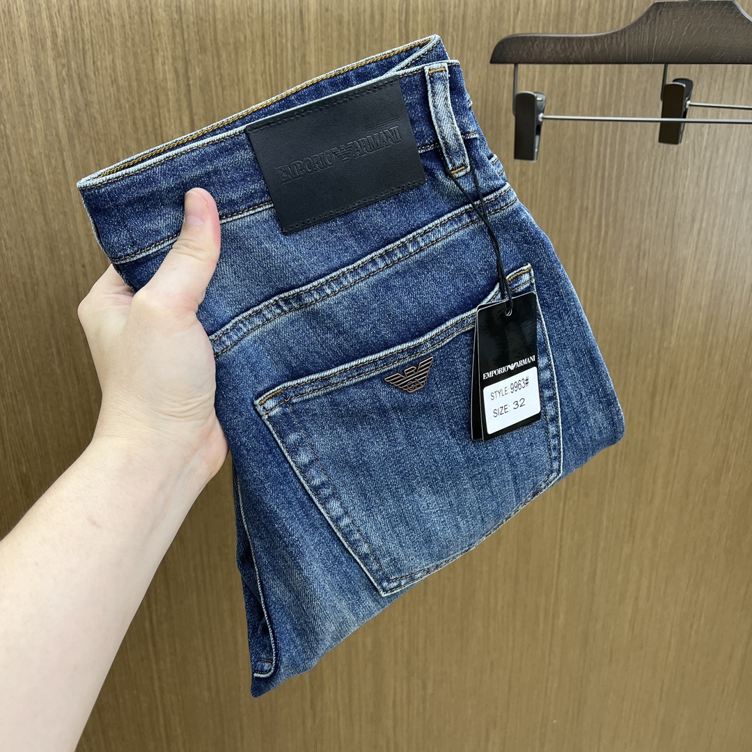 NO:515027,Autumn and Winter AJ SS autumn and Winter new product super soft wash jeans, top body is handsome, small straight-fitting design, slim-fitting cut, men's top casual cotton!  High-end stretchy all-season versatile commuter jeans for men!  The style is extremely versatile, the fabric is elastic and the material is also outstanding, with a bit retro and old style. The thick fabric is suitable for all seasons to wear and the industry's exclusive first-time model, and the four seasons versatile commuter style!  This high-end slim elastic tight jeans are versatile and comfortable!  29-38 (no 35,37), jeans,alexander wang19860909秋冬 AJ SS秋冬新品超柔和水洗牛仔裤 ,上身爆帅,小直筒设计,修身裁剪,男款顶级休闲棉质！高端弹力四季百搭通勤牛仔男裤！款式极其的百搭,面料弹力,材质也十分出众,有点复古做旧的风格,厚面料适合四季穿着业内独家首发款,四季百搭通勤款！这类高端的修身弹力紧身牛仔裤,fxq百搭而且舒适！ 29-38（无35,37）,,jeans,alexander wang,Men's clothing