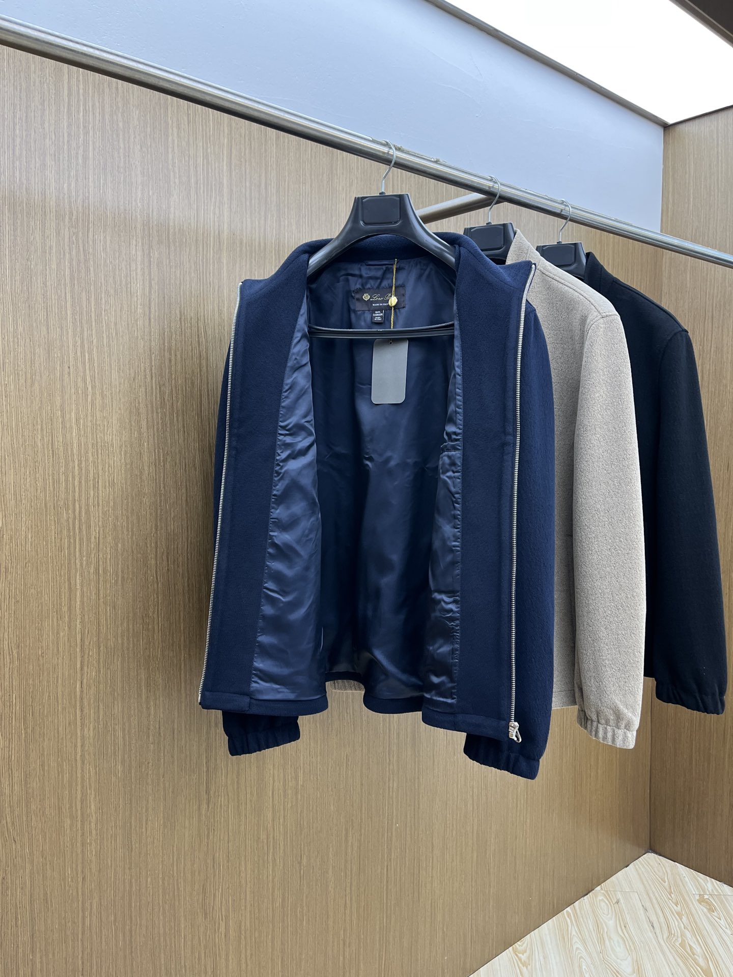 秋冬 lP🆕 🔥ss秋冬最新款 lP🆕立领休闲外套 高端品质、羊毛尼夹克外套夹克，字母logo刺绣，版型