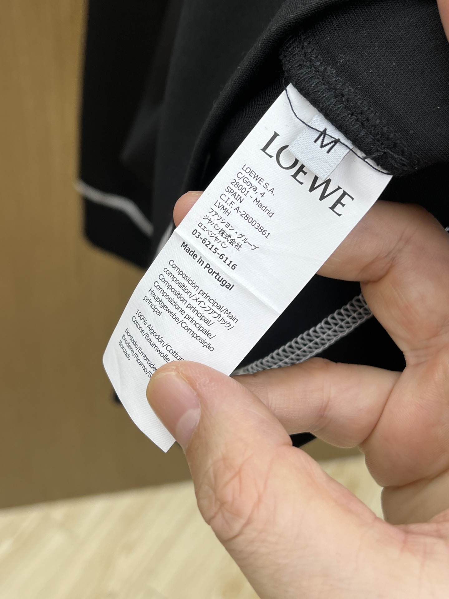 秋冬 Loe 🔥🔥秋冬专柜新款 时尚休闲打底衫长袖T恤，精选进口高密度双面拉架棉面料，精致原版logo打