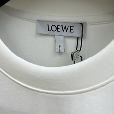 秋冬 Loe 🔥🔥秋冬专柜新款 时尚休闲打底衫长袖T恤,精选进口高密度双面拉架棉面料,精致原版logo打 秋冬 Loe 🔥🔥秋冬专柜新款 时尚休闲打底衫长袖T恤,精选进口高密度双面拉架棉面料,精致原版logo打