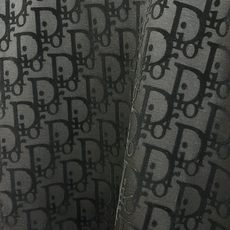 秋冬 CD 🔥🔥秋冬专柜新款 时尚休闲打底衫长袖T恤,精选进口高密度双面拉架棉面料,精致原版logo打造 秋冬 CD 🔥🔥秋冬专柜新款 时尚休闲打底衫长袖T恤,精选进口高密度双面拉架棉面料,精致原版logo打造