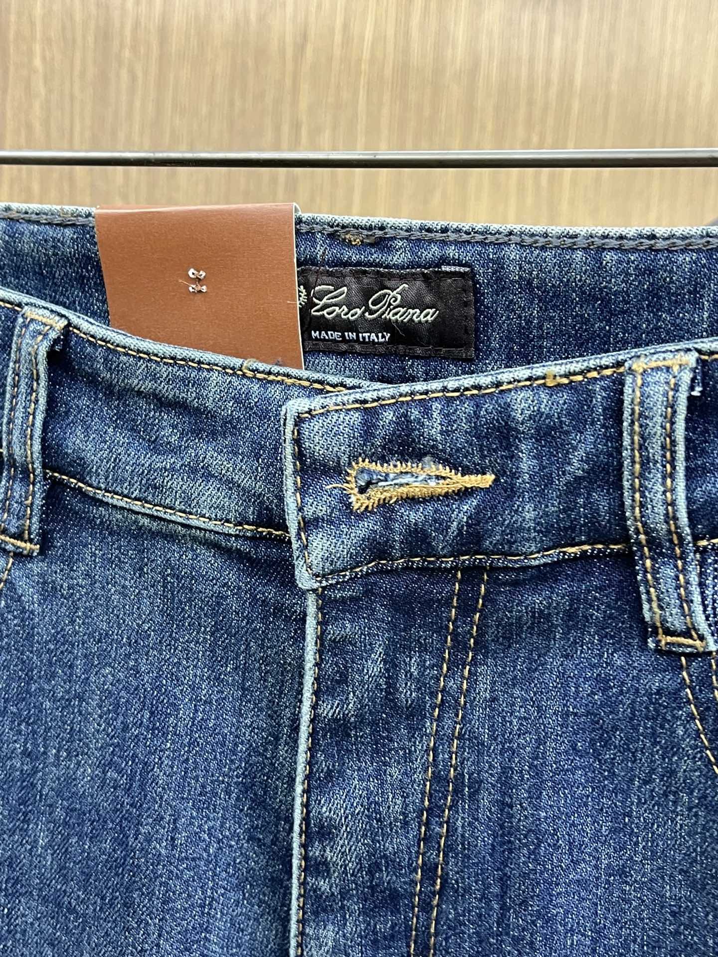 秋冬 lP🆕 🔥🔥高端定制、25SS秋冬最新款牛仔裤 柜台同步发售 进口固色面料 原版定制复刻 客供五金