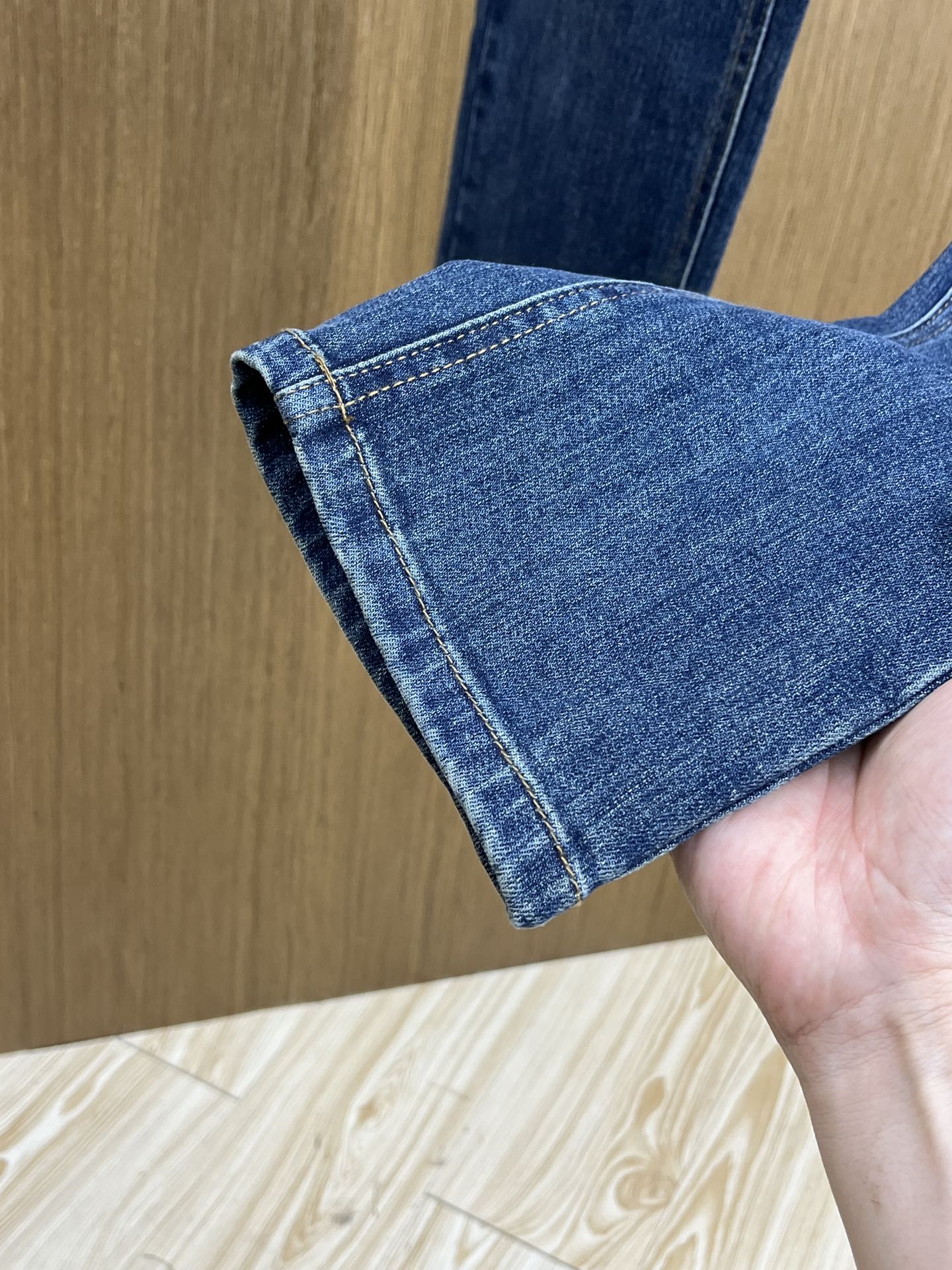 秋冬 lP🆕 🔥🔥高端定制、25SS秋冬最新款牛仔裤 柜台同步发售 进口固色面料 原版定制复刻 客供五金