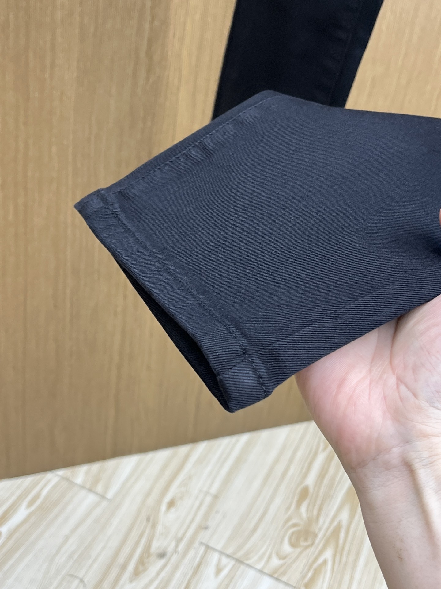 秋冬 DG 🔥🔥高端定制、25SS秋冬最新款牛仔裤 柜台同步发售 进口固色面料 原版定制复刻 客供五金辅