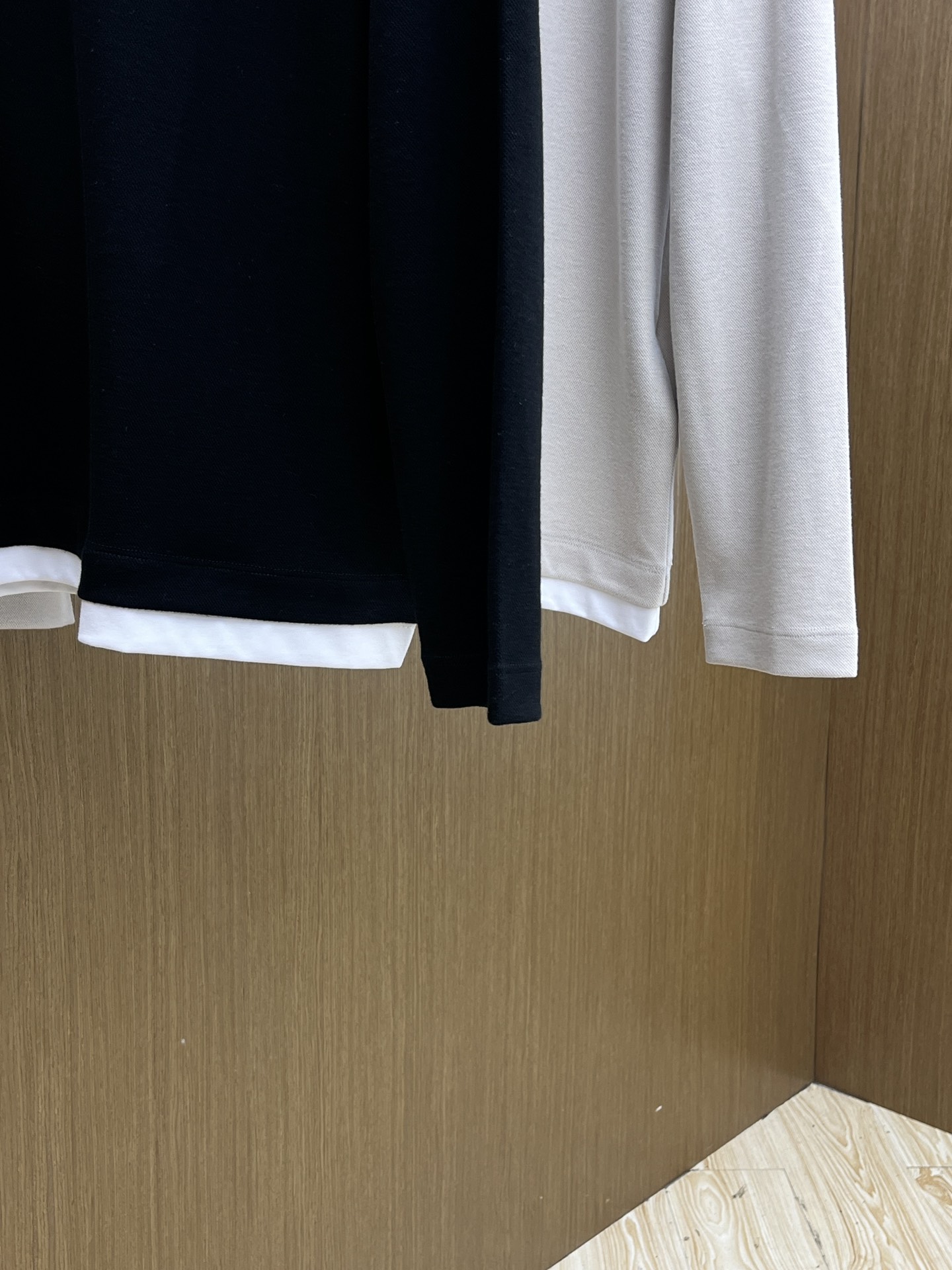 秋冬 PD 🔥秋冬PRADA双层领长袖 选用珍珠绒 面料细腻柔软上身舒适 简约时尚 适配商务、fjj休闲